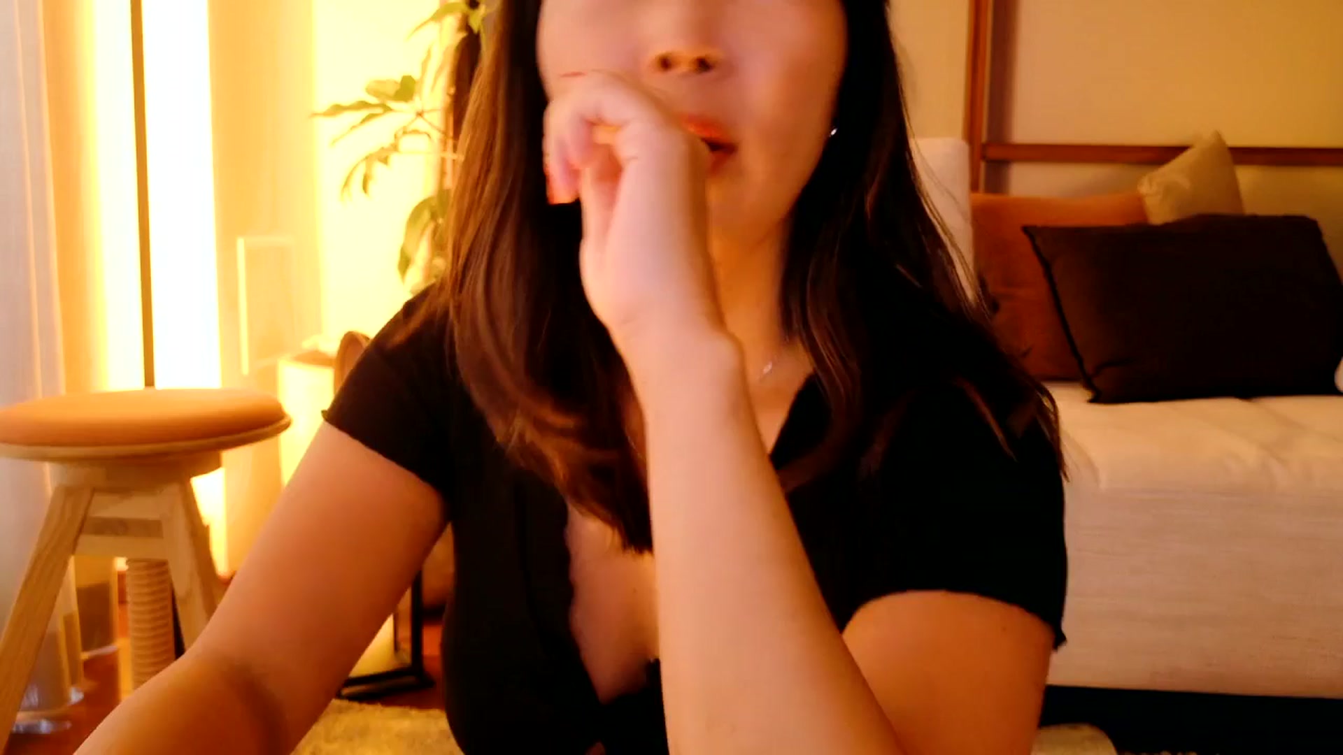 Gallery image thumbnail from japanesequeen's myfreecams stream on, 01/30/2025, 04:58 image 15 of 20
