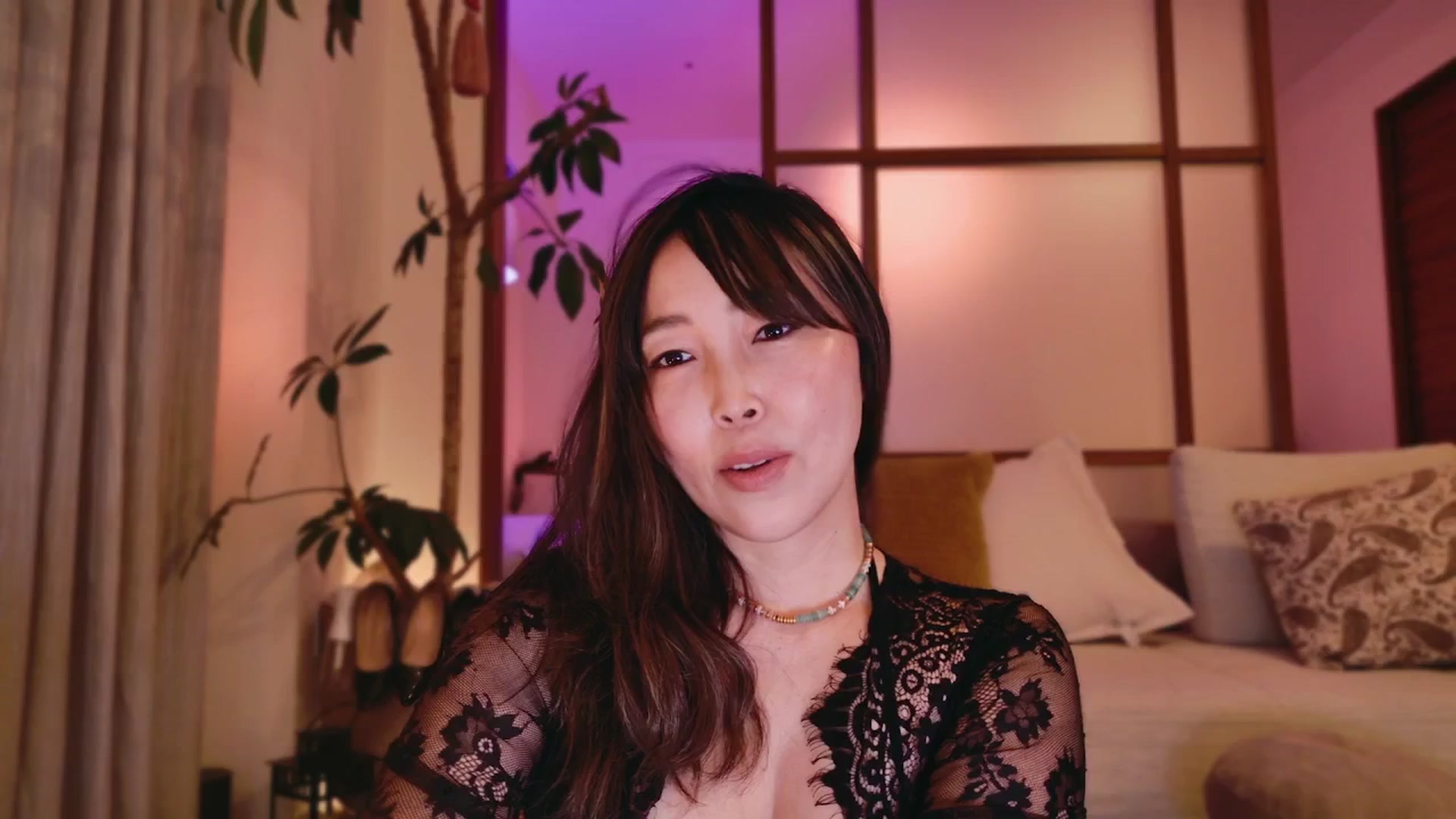 Gallery image thumbnail from japanesequeen's myfreecams stream on, 02/12/2026, 13:22 image 4 of 20