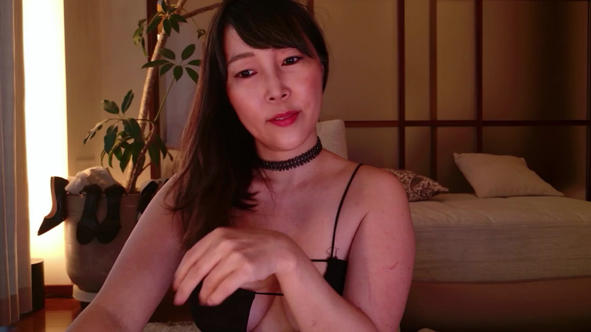 Gallery image thumbnail from japanesequeen's myfreecams stream on, 03/23/2026, 05:00 image 1 of 20