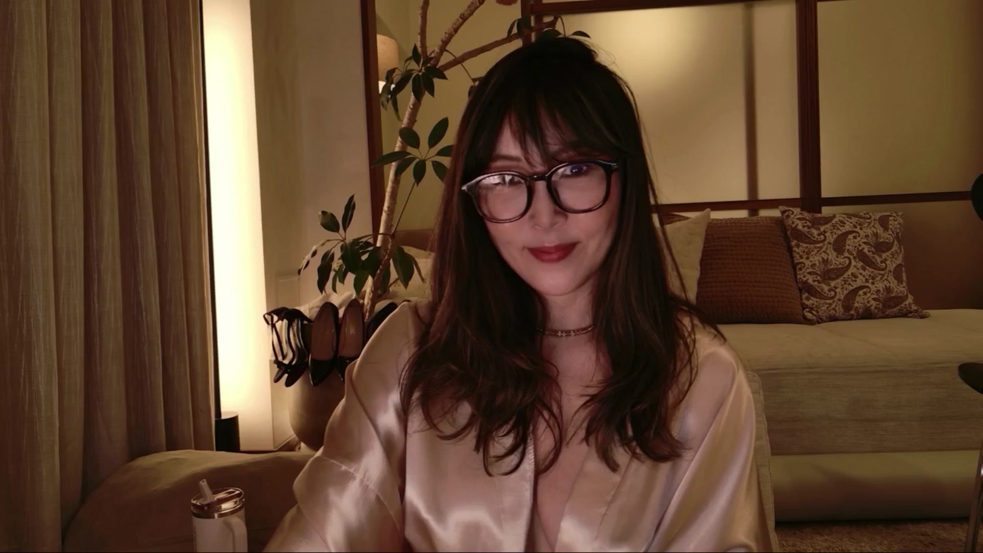 Gallery image thumbnail from japanesequeen's myfreecams stream on, 04/11/2026, 12:23 image 7 of 20