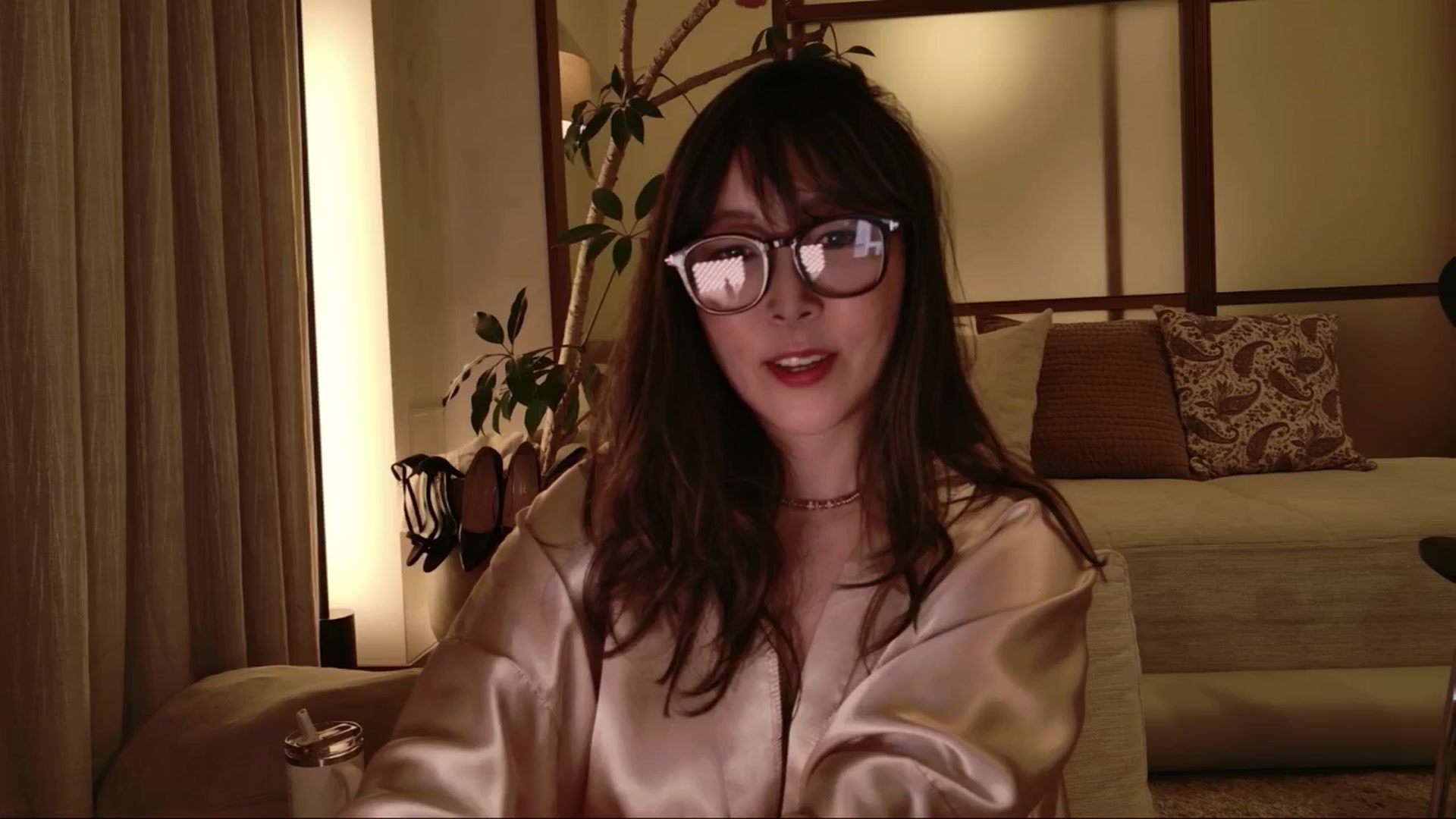 Gallery image thumbnail from japanesequeen's myfreecams stream on, 04/11/2026, 12:23 image 3 of 20
