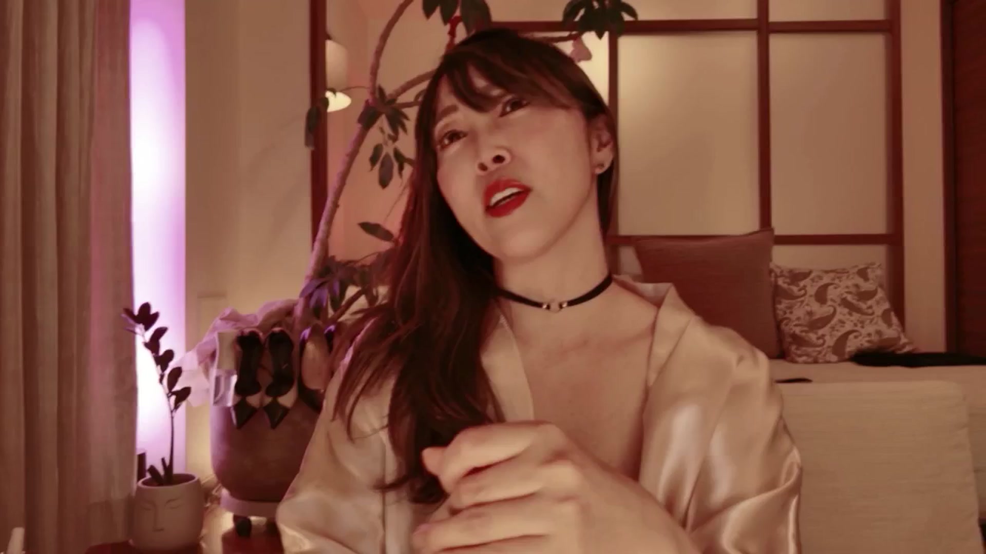 Gallery image thumbnail from japanesequeen's myfreecams stream on, 04/25/2026, 12:00 image 9 of 20