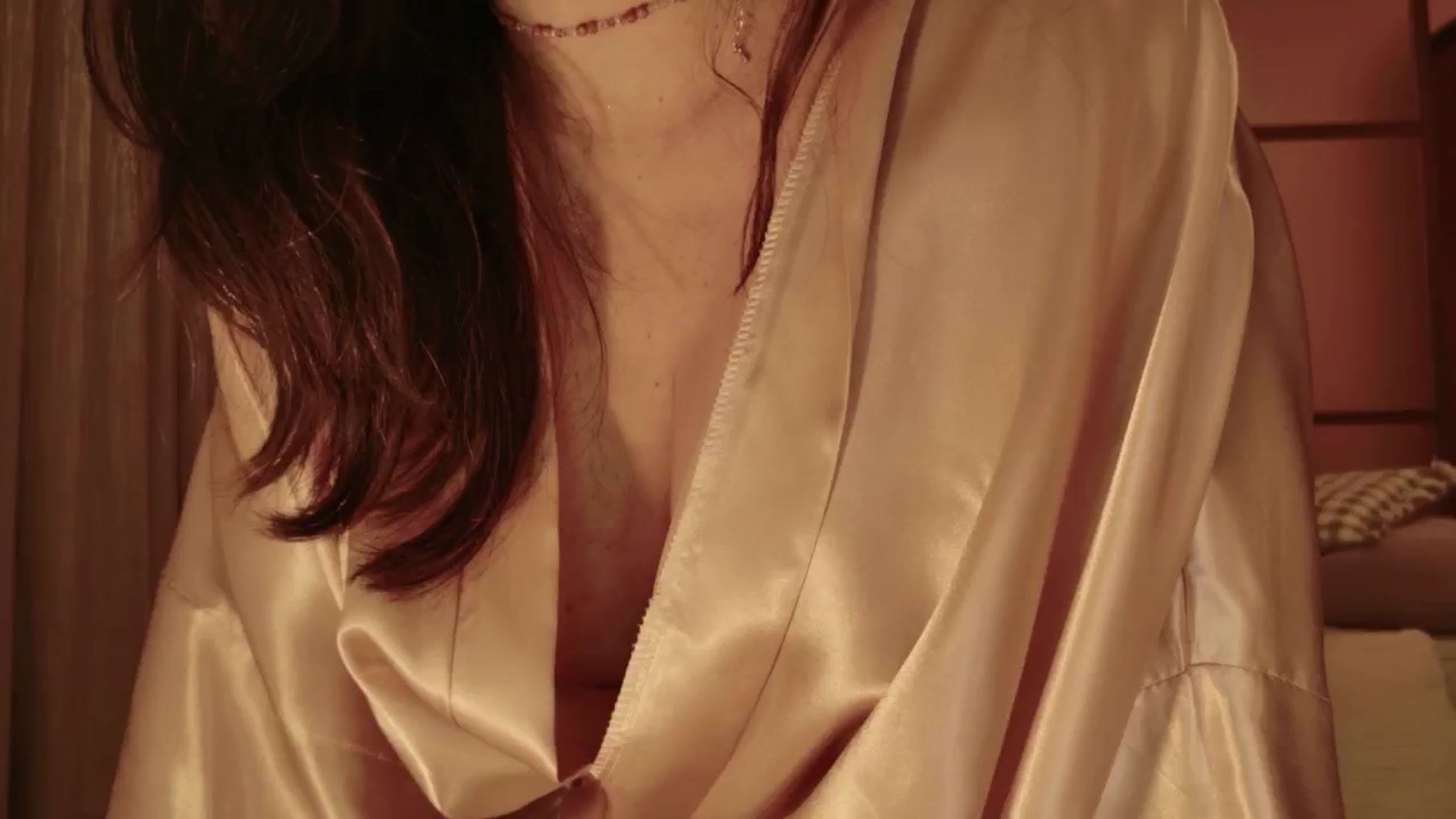 Gallery image thumbnail from japanesequeen's myfreecams stream on, 04/30/2026, 13:09 image 3 of 20