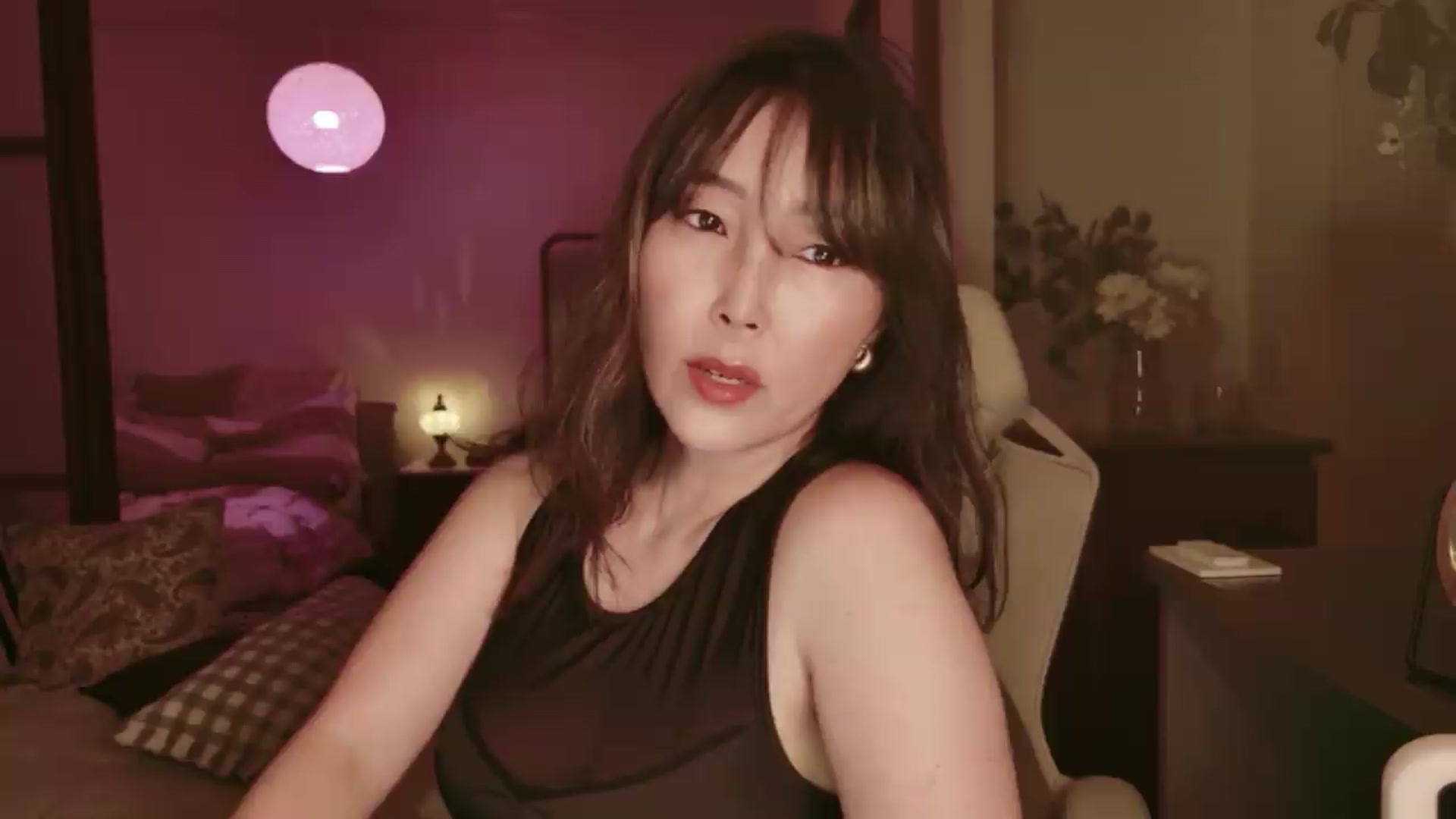 Gallery image thumbnail from japanesequeen's myfreecams stream on, 05/30/2026, 10:27 image 15 of 20