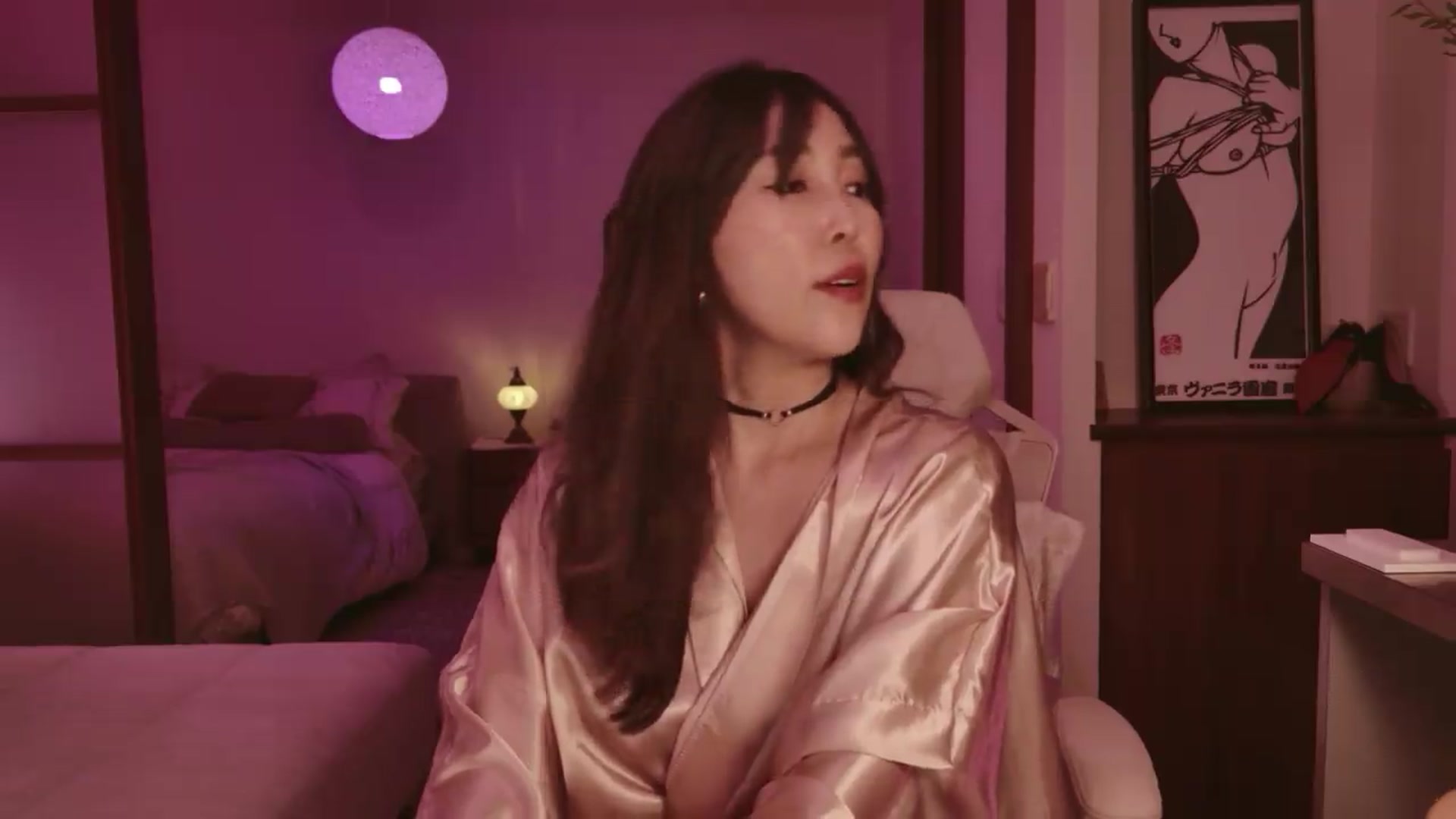Gallery image thumbnail from japanesequeen's myfreecams stream on, 06/06/2026, 14:10 image 12 of 20