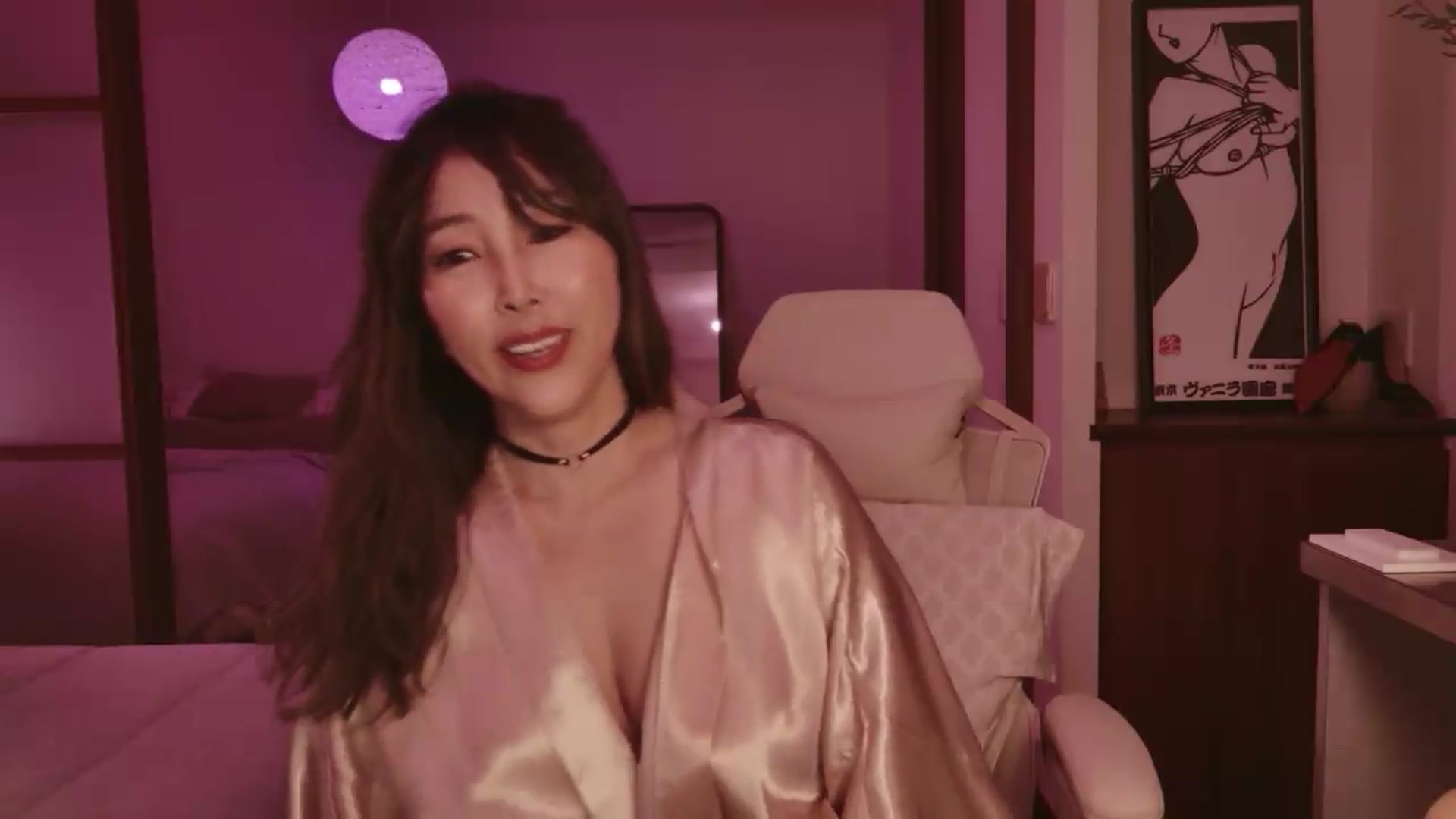 Gallery image thumbnail from japanesequeen's myfreecams stream on, 06/06/2026, 14:10 image 18 of 20