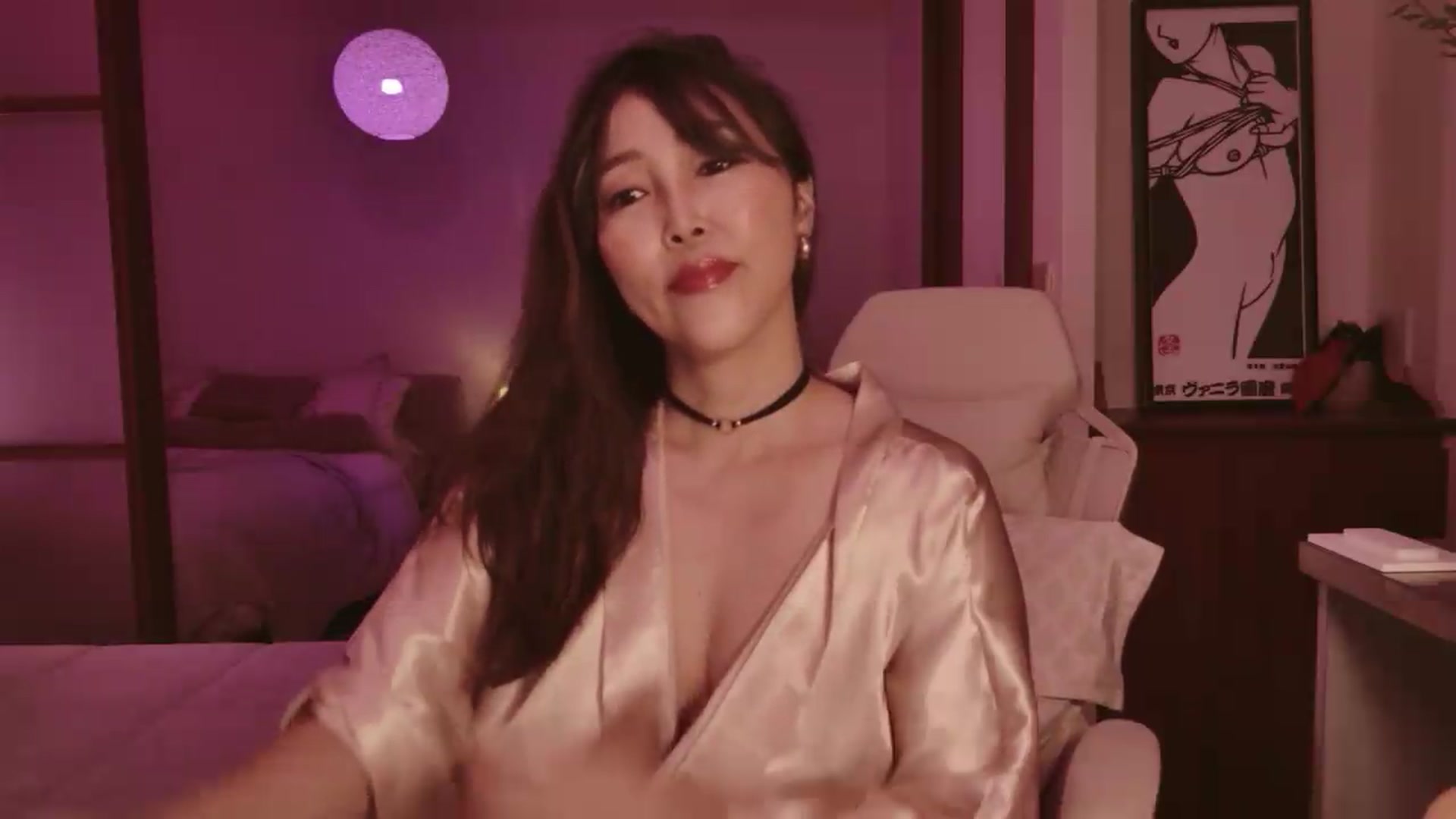 Gallery image thumbnail from japanesequeen's myfreecams stream on, 06/06/2026, 14:10 image 19 of 20