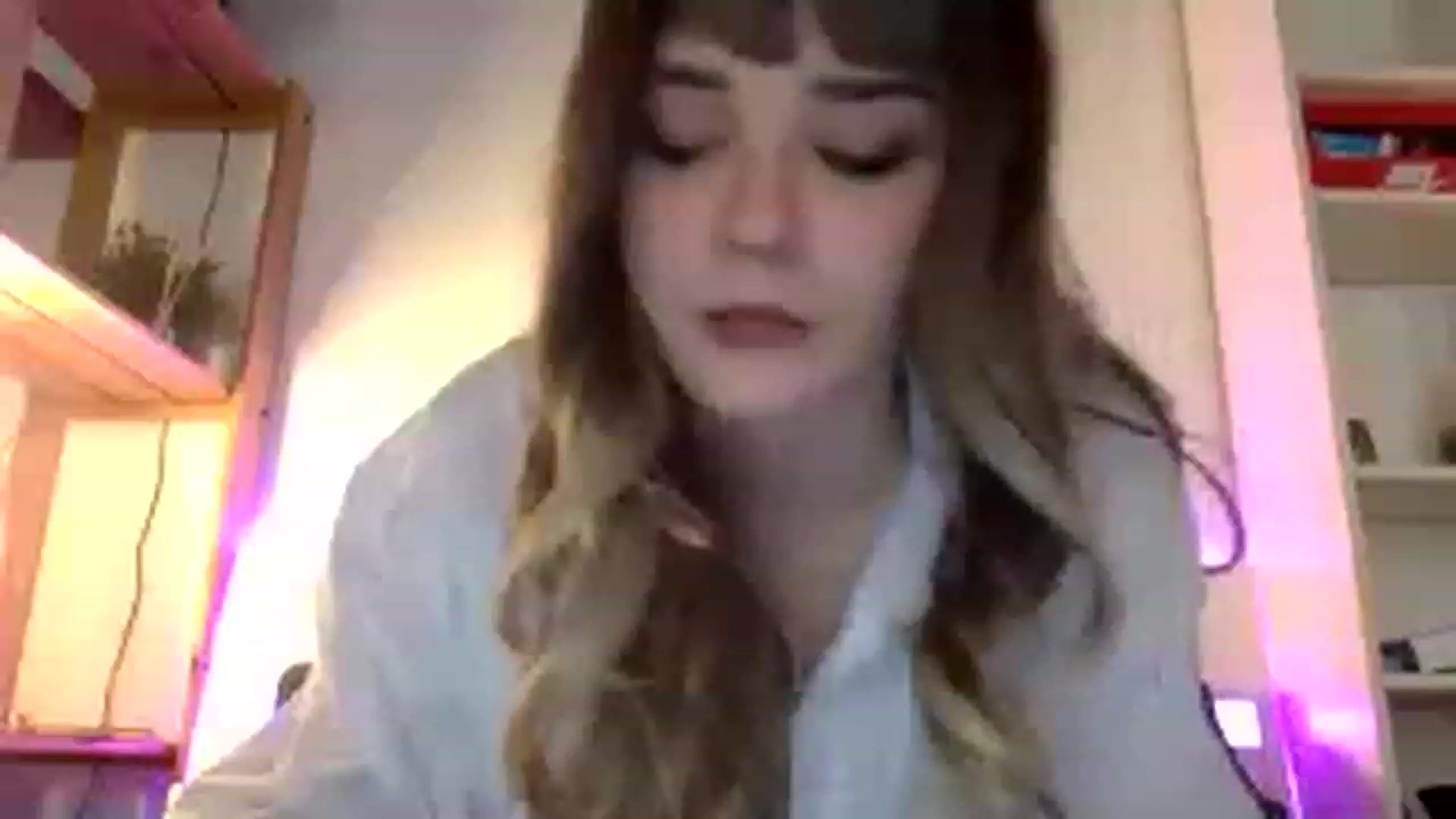 Gallery image thumbnail from jasminetea_'s myfreecams stream on, 02/05/2023, 15:21 image 17 of 20
