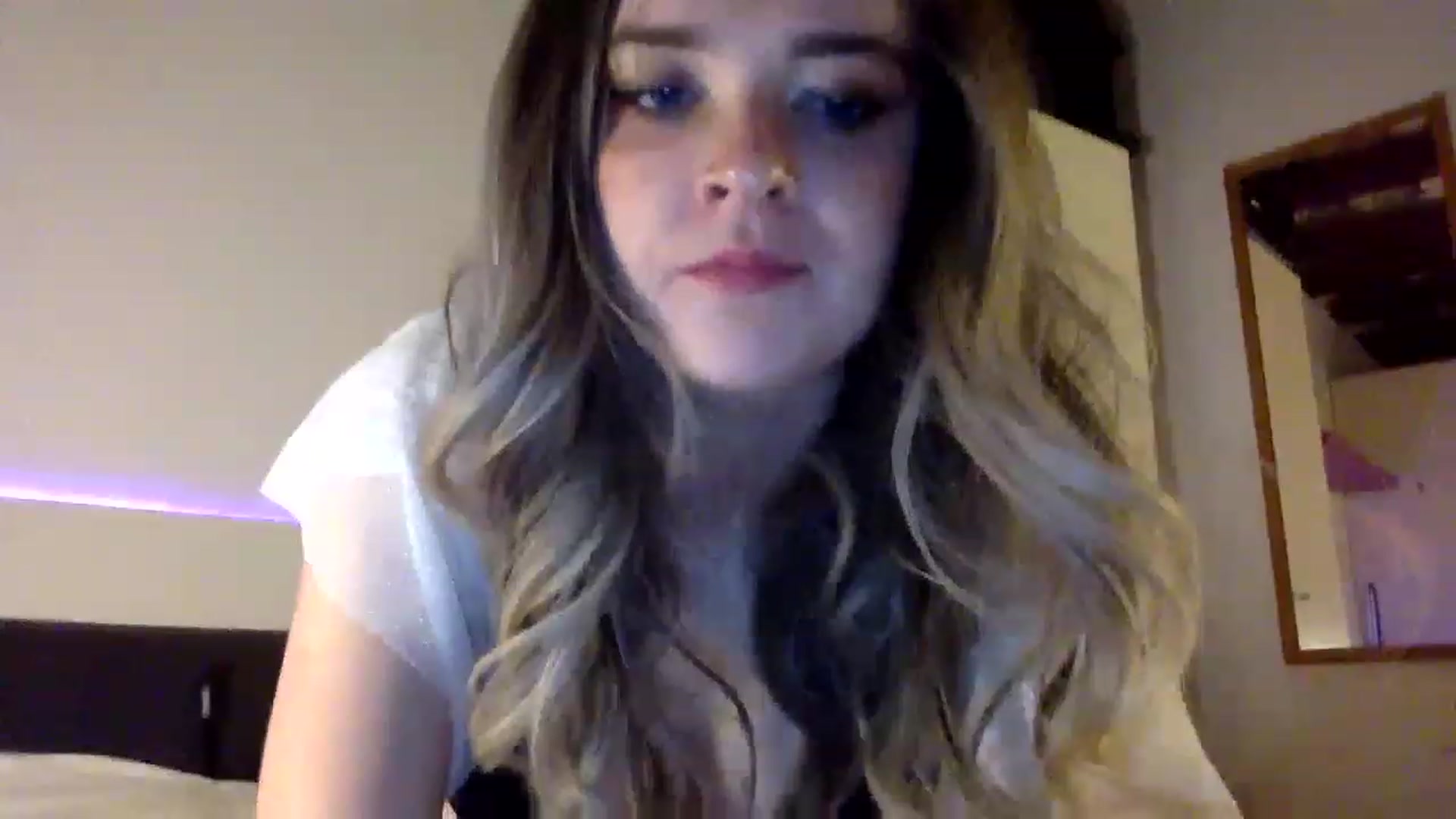 Gallery image thumbnail from jasminetea_'s myfreecams stream on, 08/17/2023, 24:52 image 18 of 20