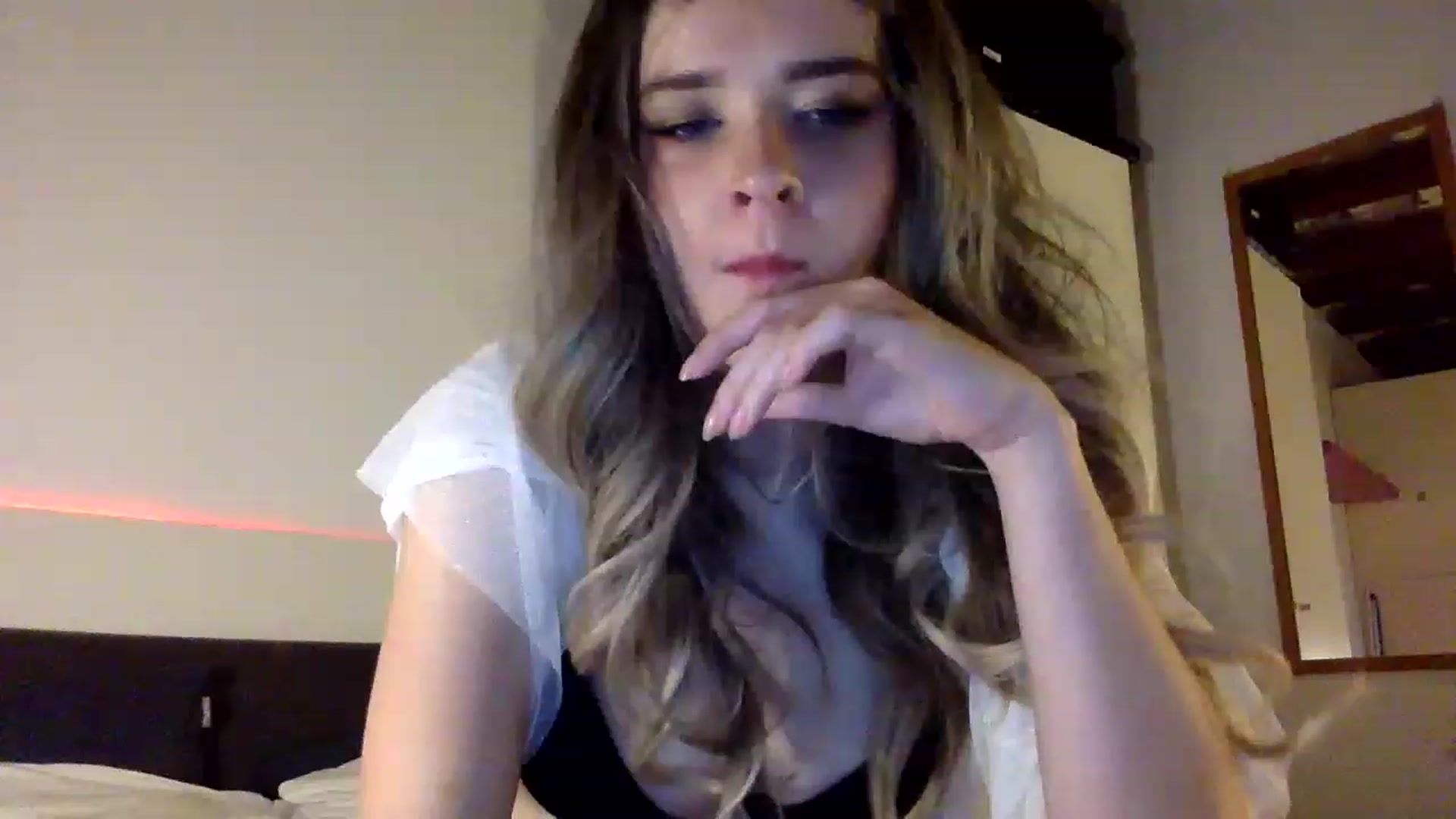Gallery image thumbnail from jasminetea_'s myfreecams stream on, 08/17/2023, 24:52 image 19 of 20