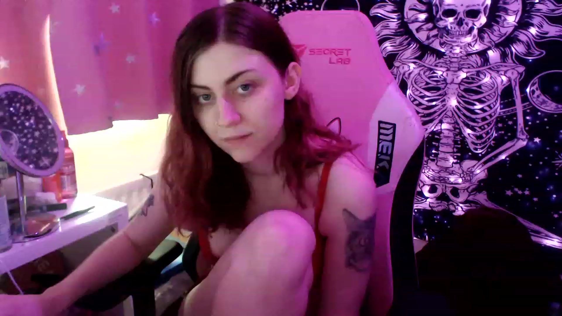 Gallery image thumbnail from jessica_moonx's myfreecams stream on, 01/29/2023, 09:17 image 10 of 20