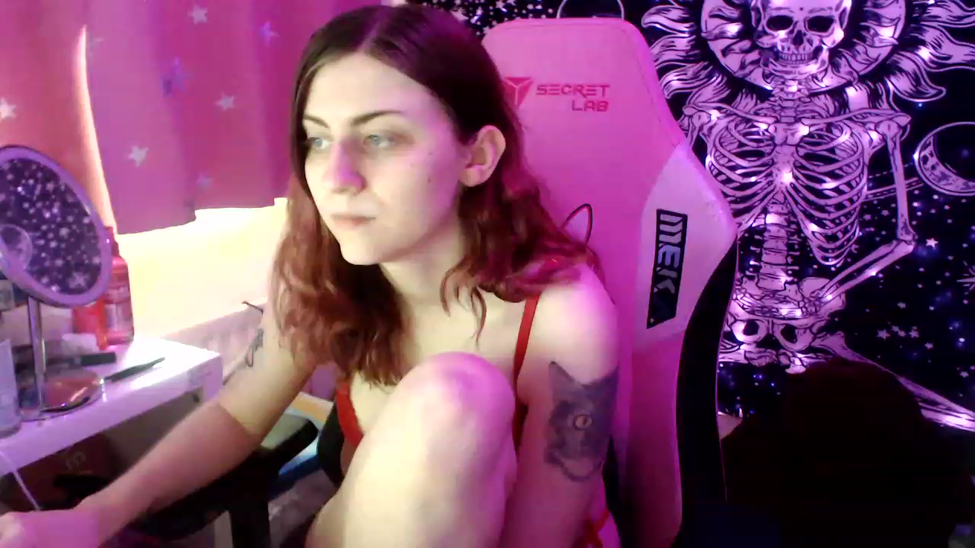 Gallery image thumbnail from jessica_moonx's myfreecams stream on, 01/29/2023, 09:17 image 8 of 20