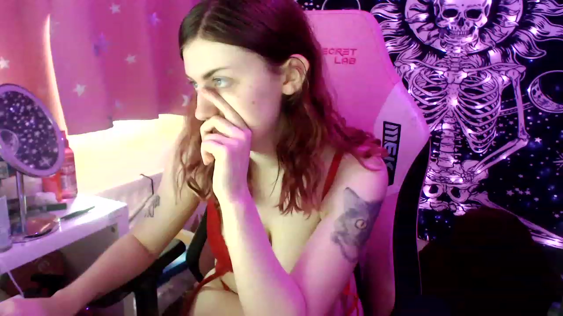 Gallery image thumbnail from jessica_moonx's myfreecams stream on, 01/29/2023, 09:17 image 3 of 20
