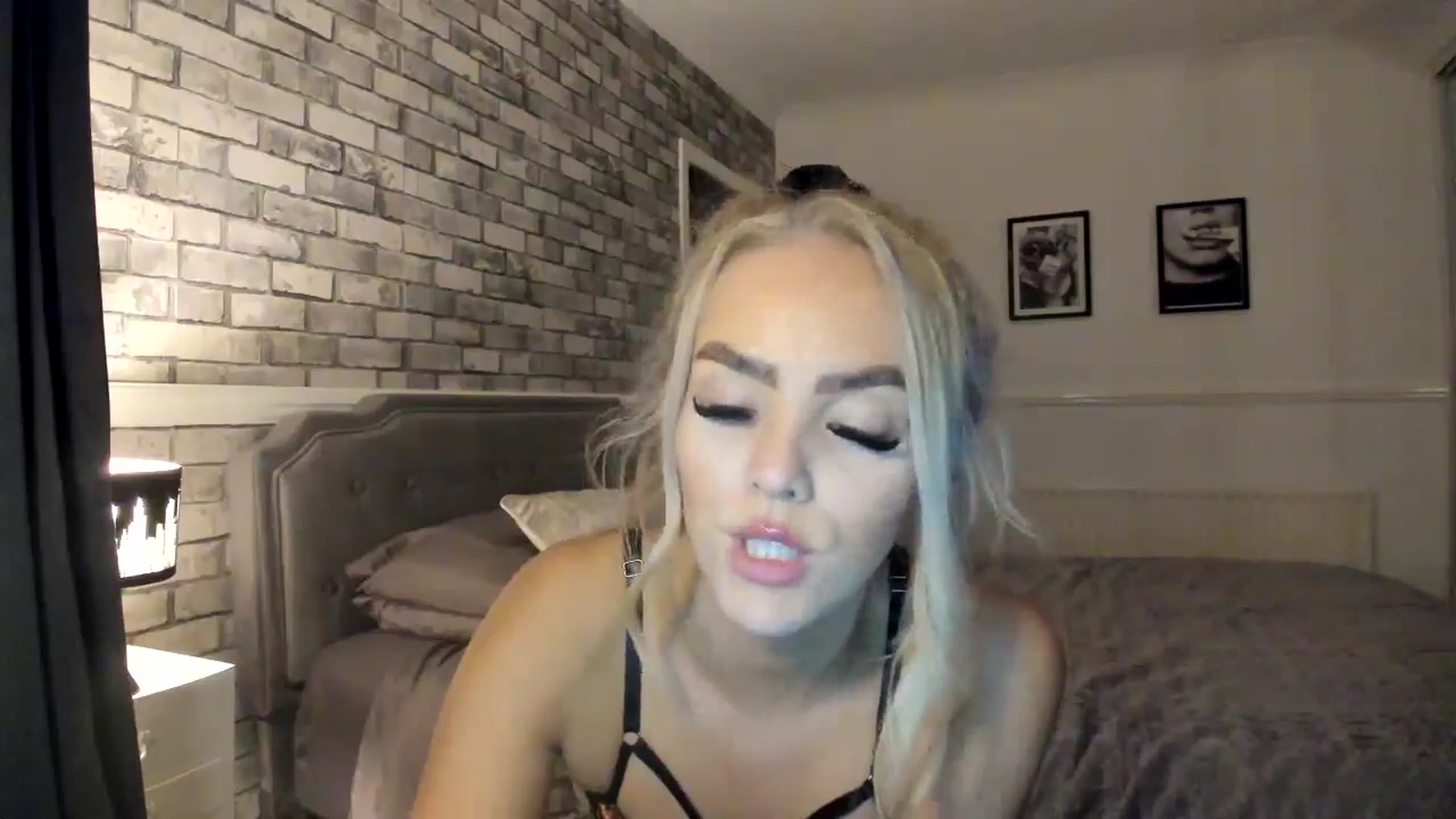 Gallery image thumbnail from jessiebella_'s myfreecams stream on, 11/03/2025, 22:00 image 7 of 20