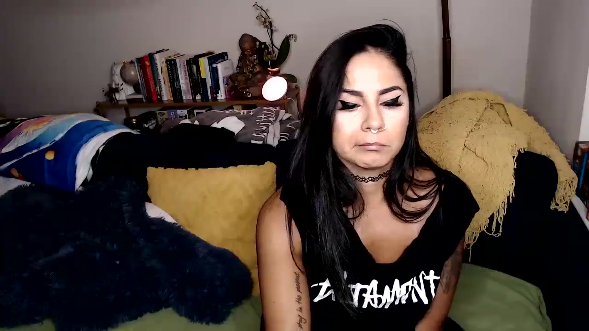 Gallery image thumbnail from jizzgooglez's myfreecams stream on, 03/30/2024, 02:12 image 18 of 20