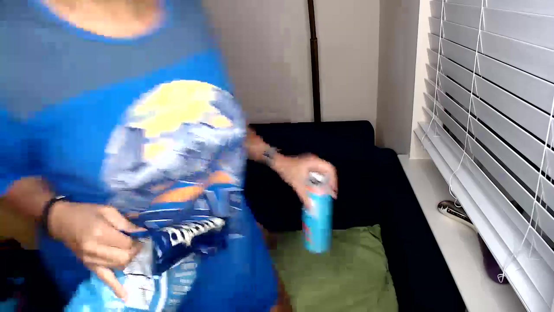 Gallery image thumbnail from jizzgooglez's myfreecams stream on, 04/20/2024, 04:44 image 12 of 20