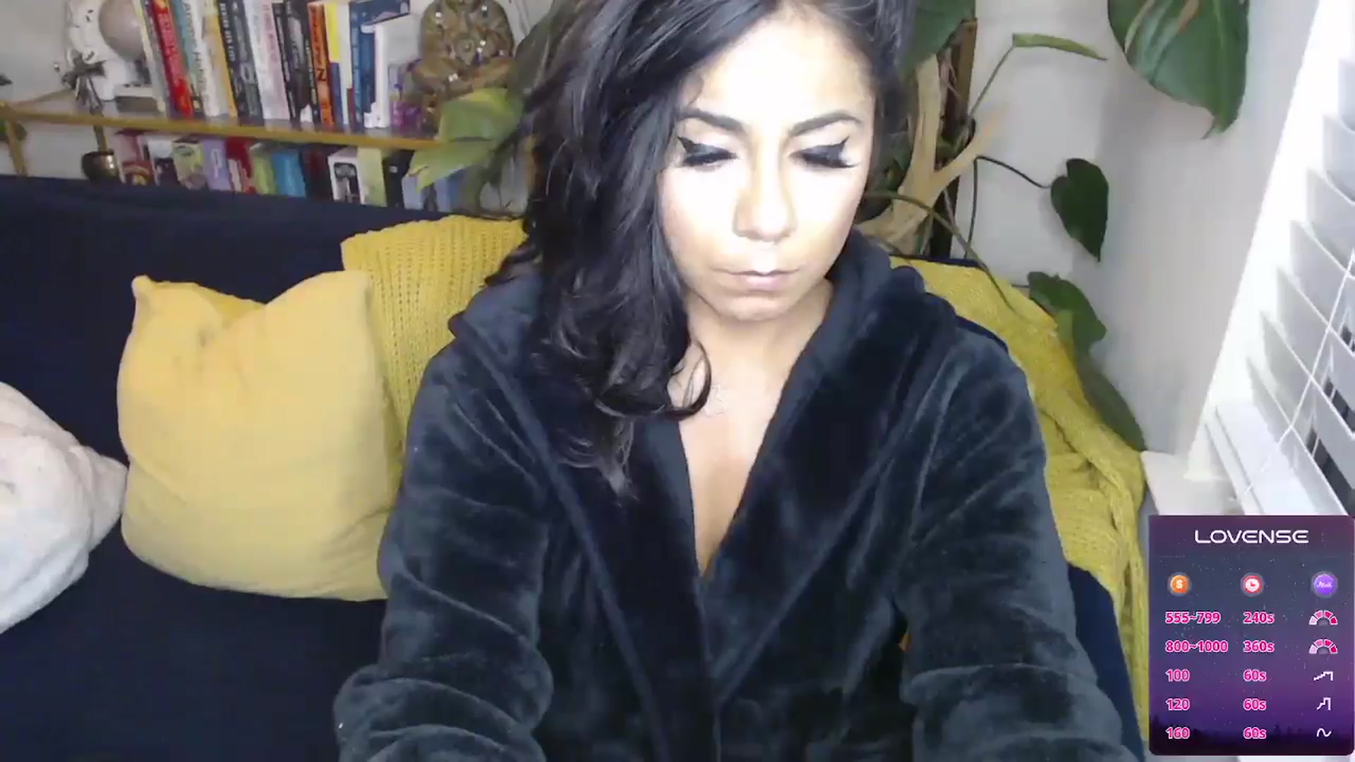 Gallery image thumbnail from jizzgooglez's myfreecams stream on, 11/06/2024, 01:26 image 20 of 20