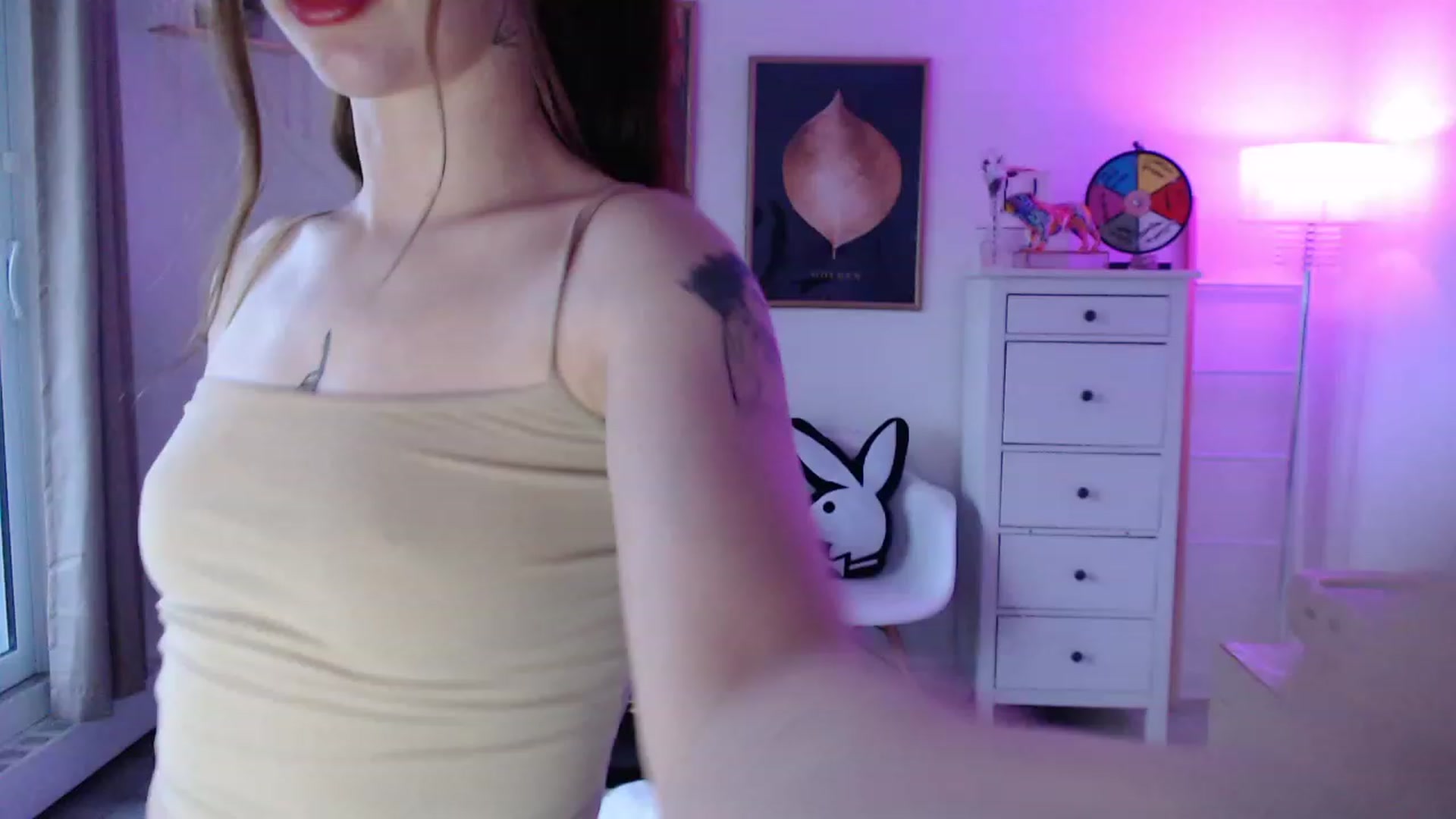 Gallery image thumbnail from josieeblakee's myfreecams stream on, 12/29/2023, 13:56 image 12 of 20