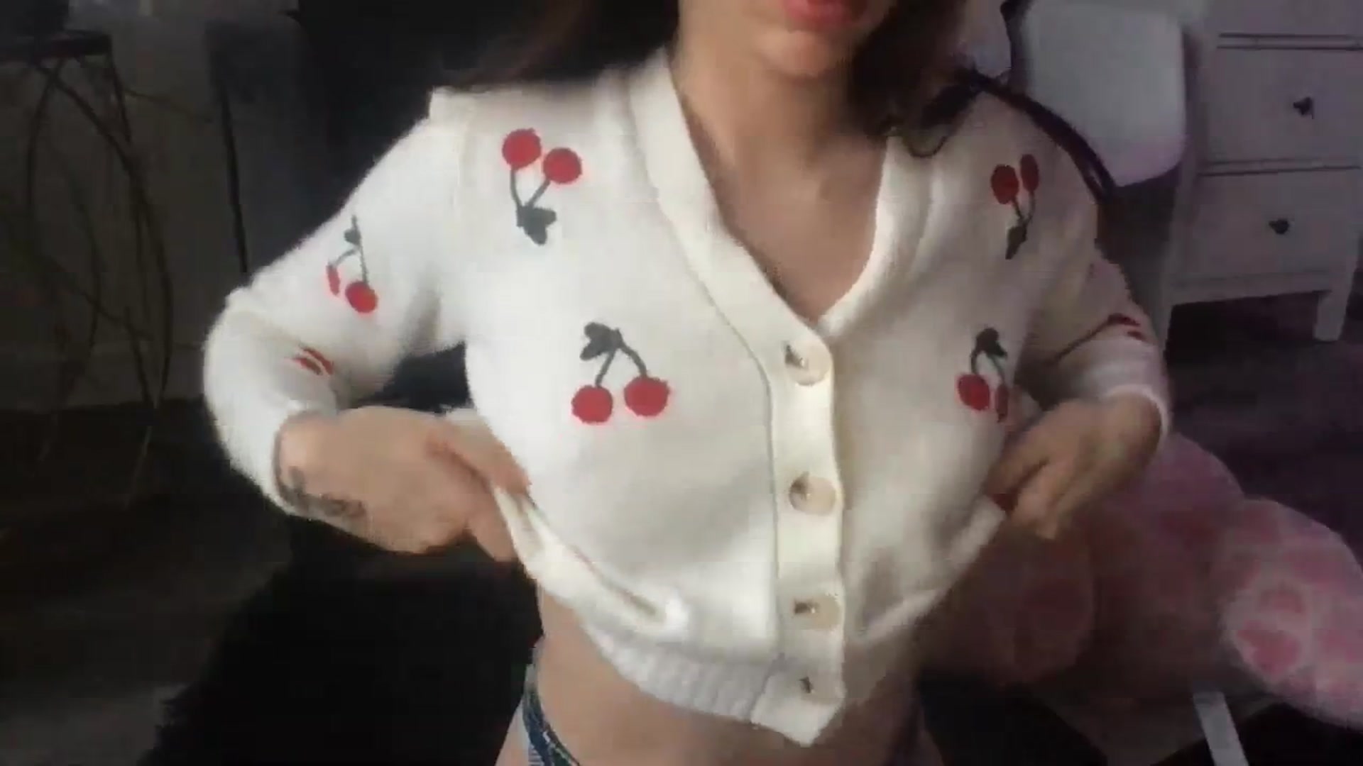 Gallery image thumbnail from josieeblakee's myfreecams stream on, 01/01/2024, 21:31 image 19 of 20
