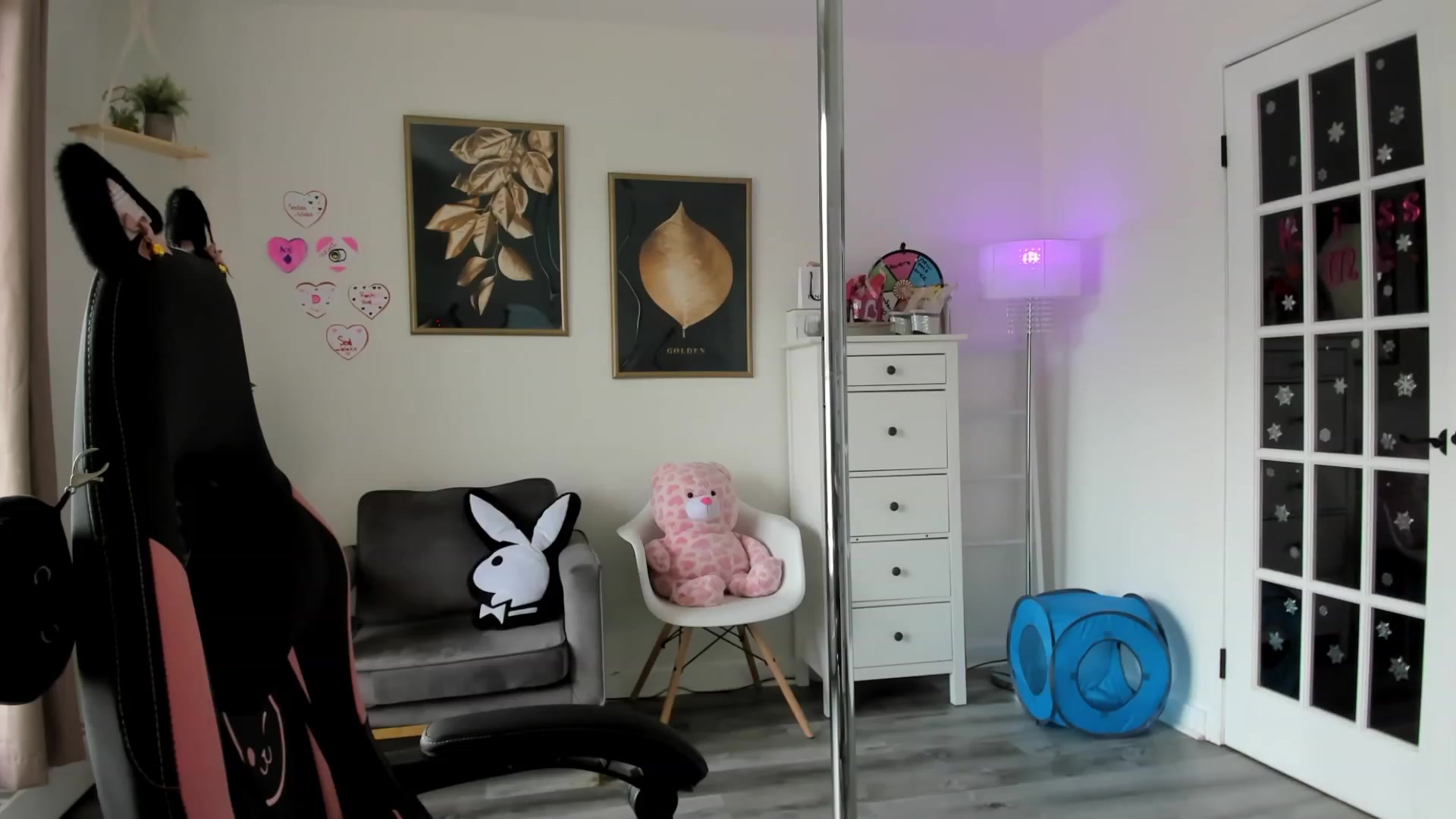 Gallery image thumbnail from josieeblakee's myfreecams stream on, 02/21/2024, 17:06 image 7 of 20