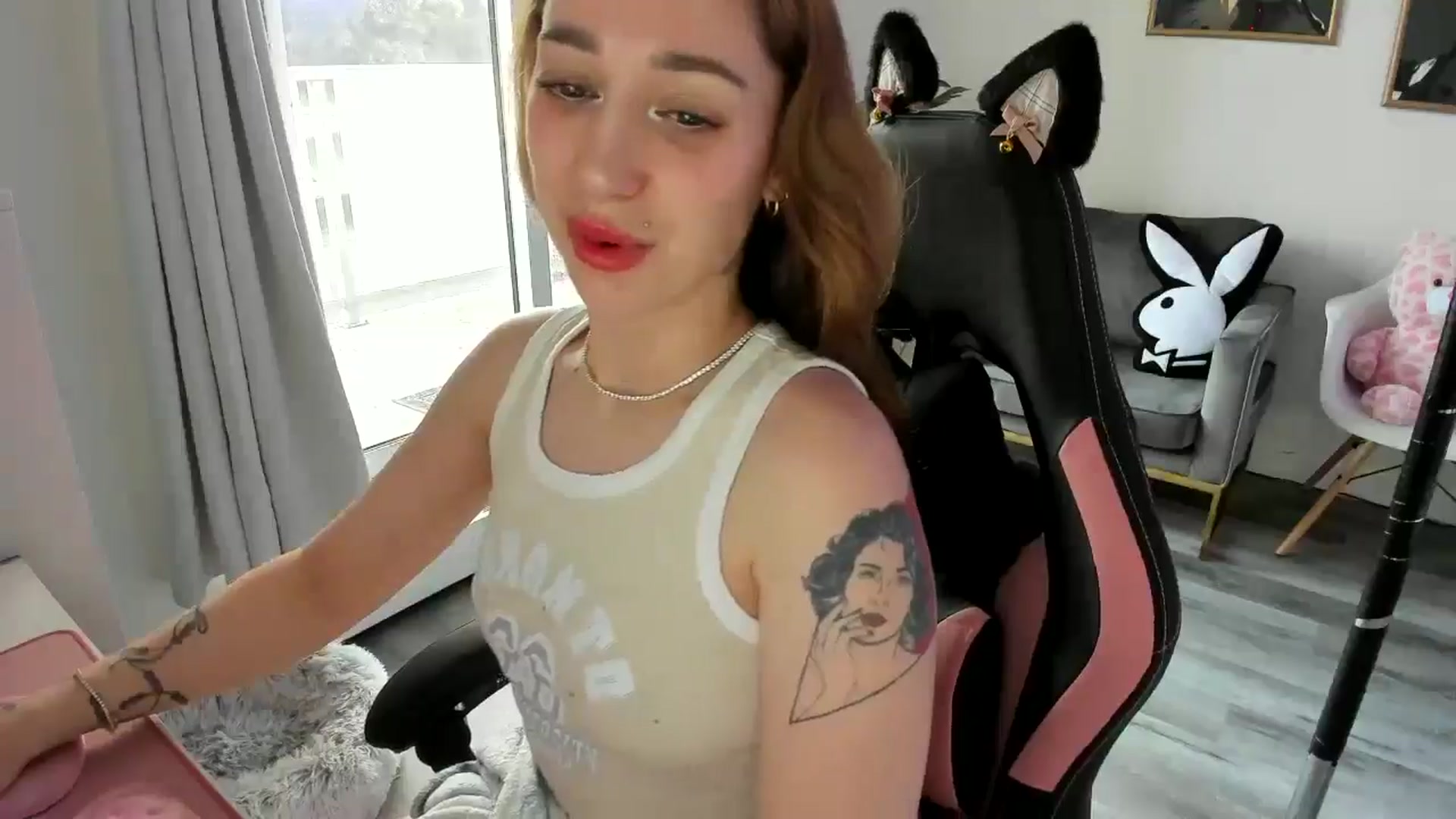 Gallery image thumbnail from josieeblakee's myfreecams stream on, 05/16/2024, 10:44 image 11 of 20