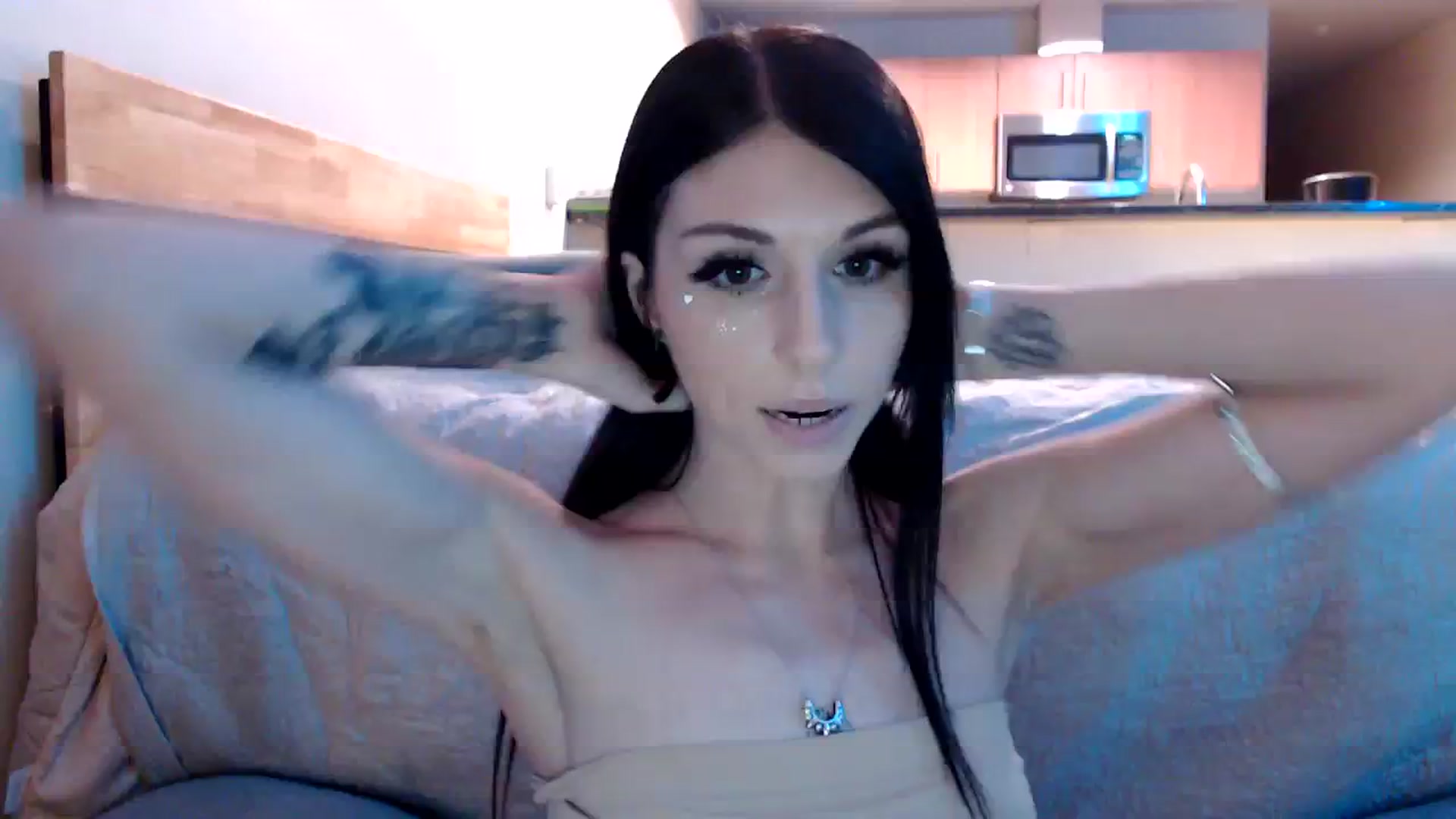 Gallery image thumbnail from jszie's myfreecams stream on, 09/26/2023, 06:13 image 1 of 20