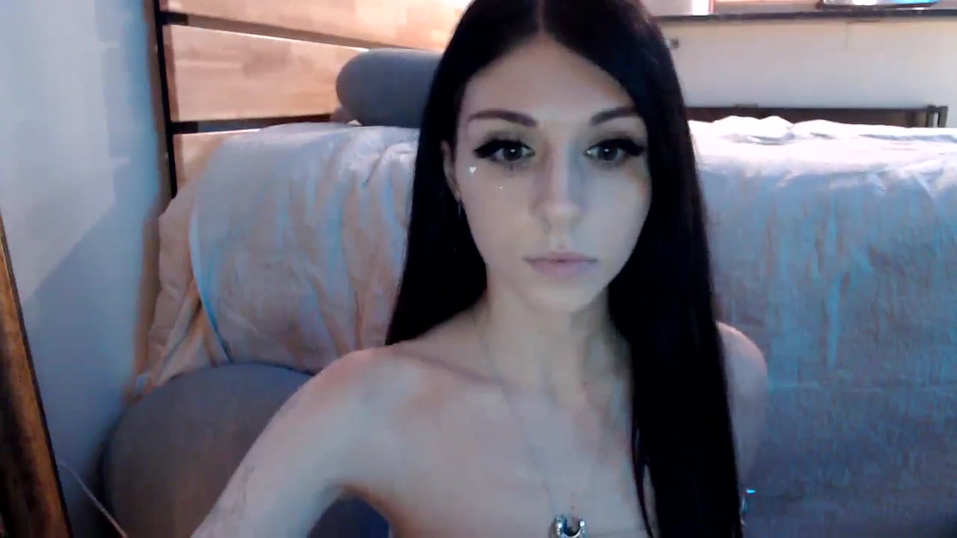 Gallery image thumbnail from jszie's myfreecams stream on, 09/26/2023, 06:33 image 8 of 20