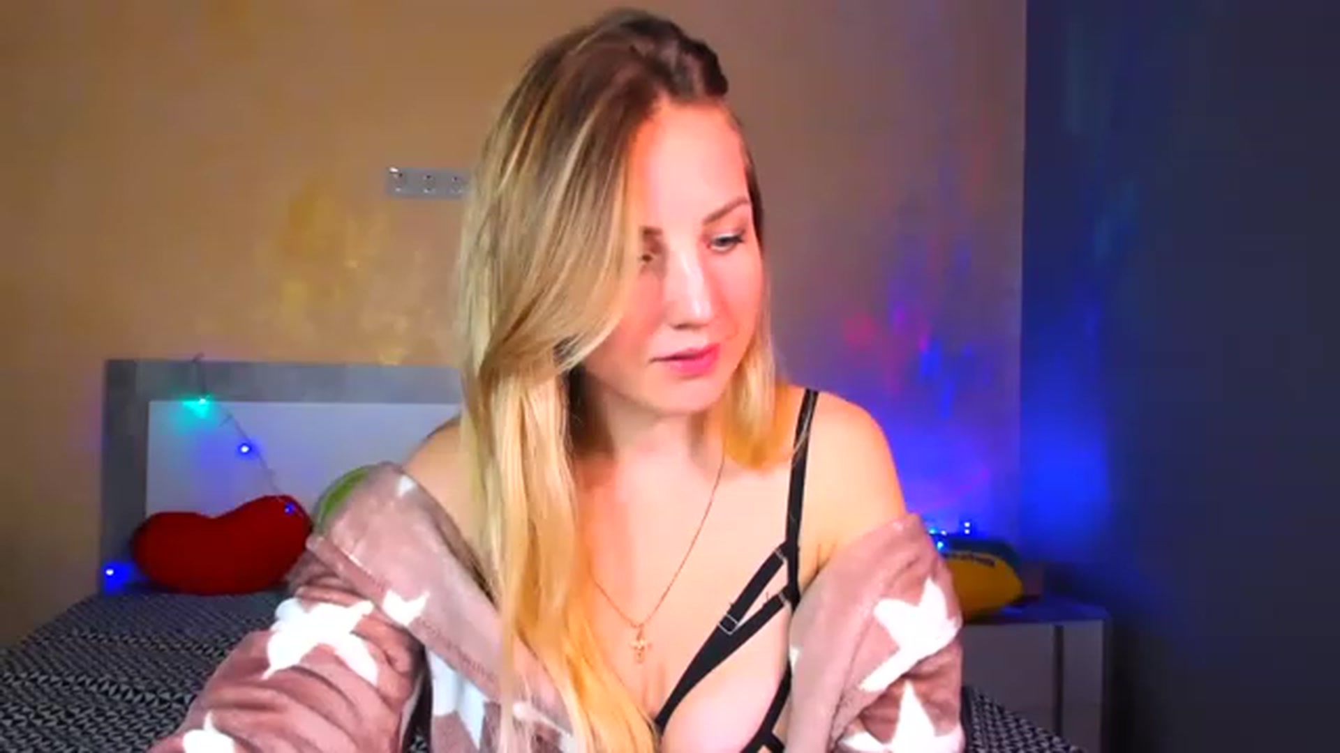 Gallery image thumbnail from juicy_tigress's myfreecams stream on, 12/22/2022, 20:06 image 2 of 20