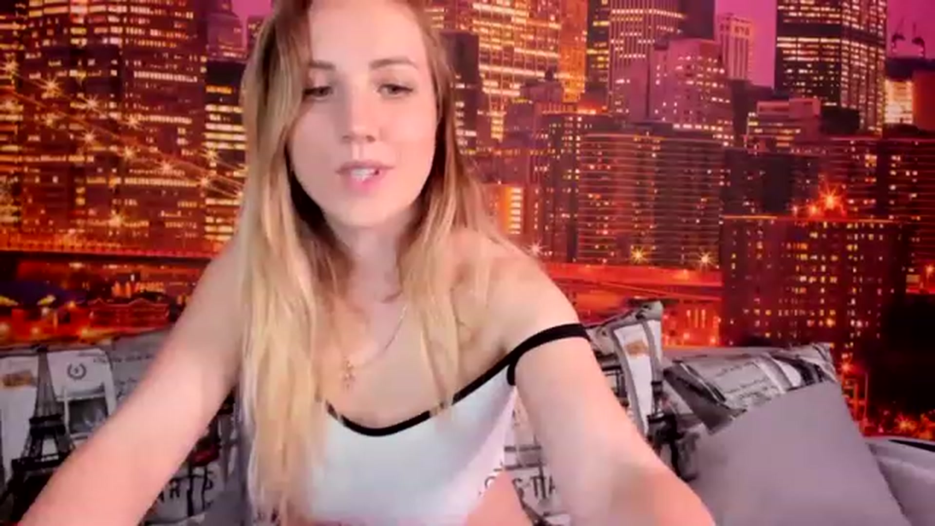 Gallery image thumbnail from juicy_tigress's myfreecams stream on, 04/22/2023, 16:21 image 18 of 20