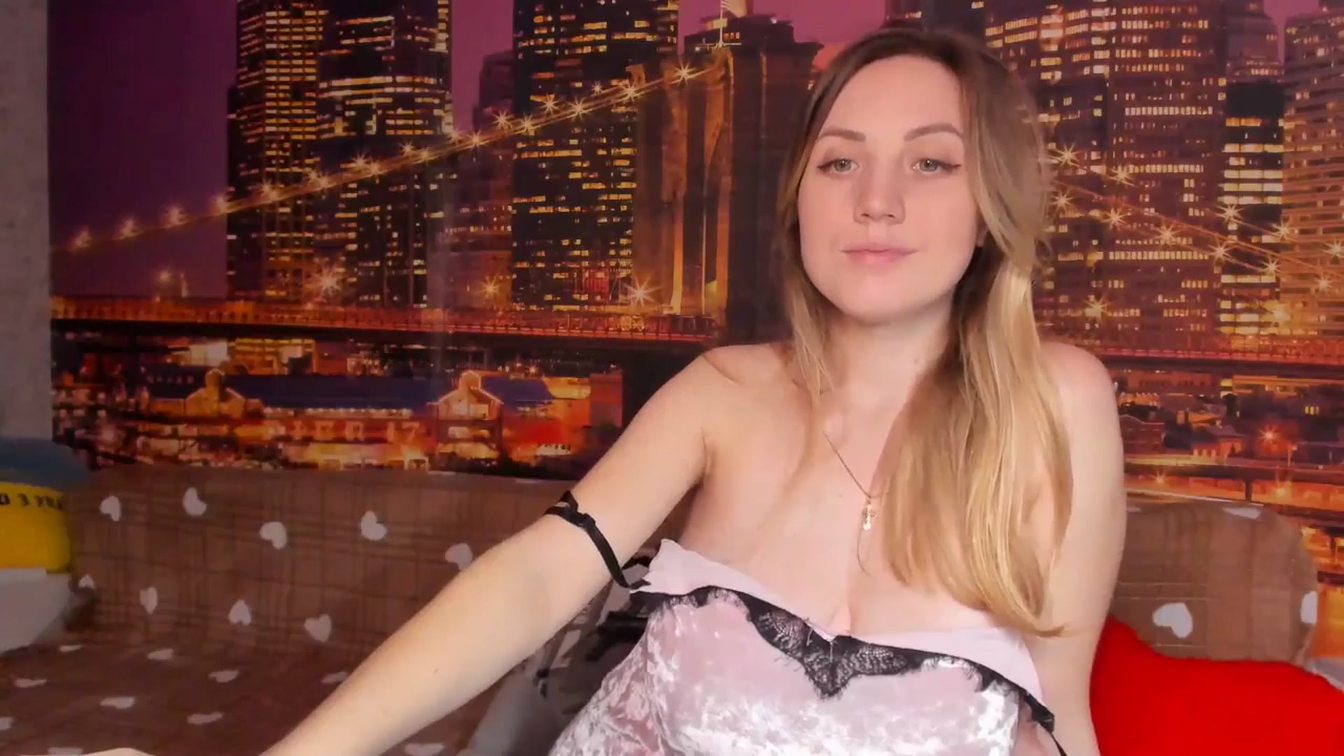 Gallery image thumbnail from juicy_tigress's myfreecams stream on, 03/24/2025, 16:31 image 8 of 20