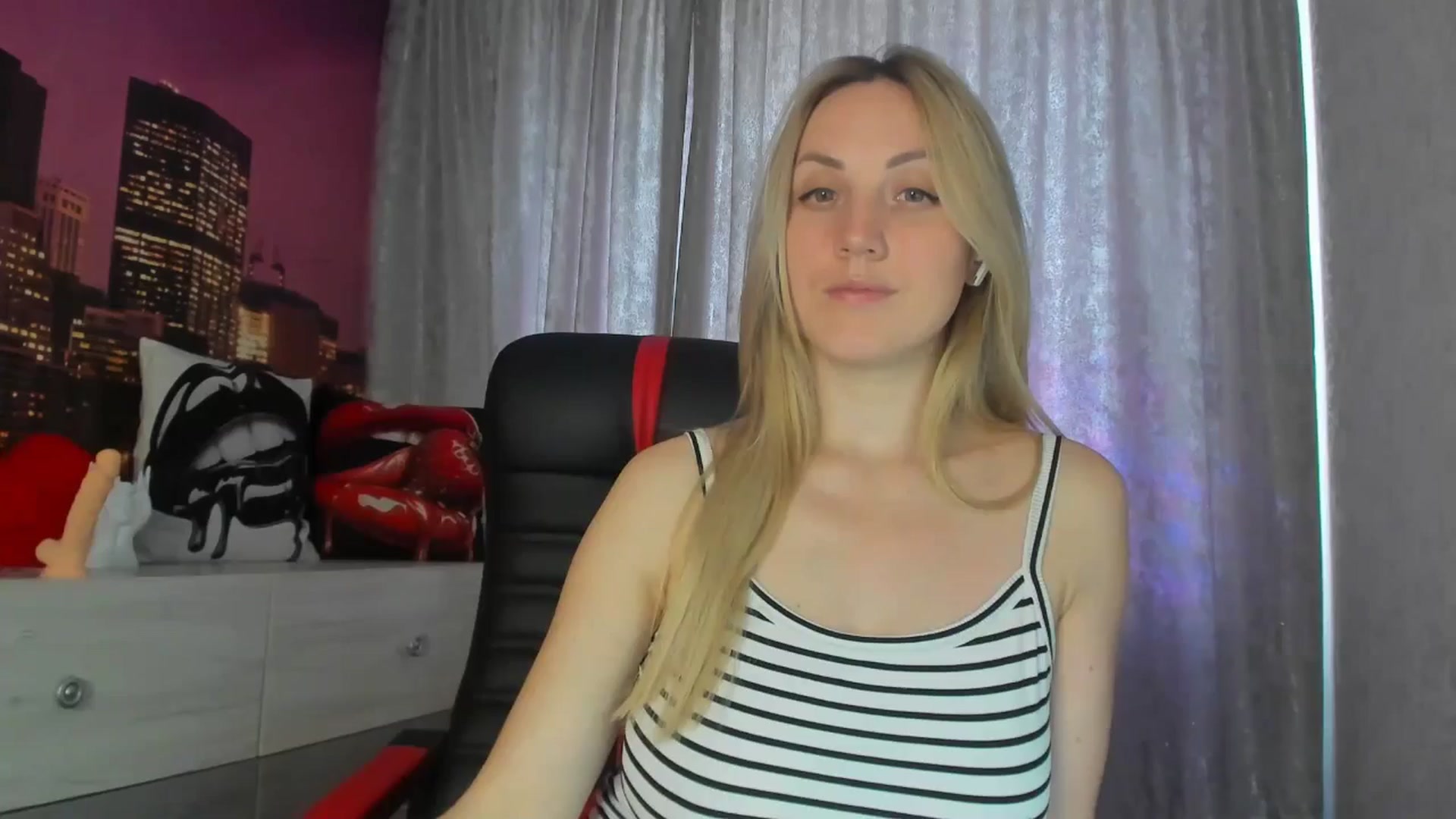 Gallery image thumbnail from juicy_tigress's myfreecams stream on, 04/17/2026, 12:22 image 11 of 20