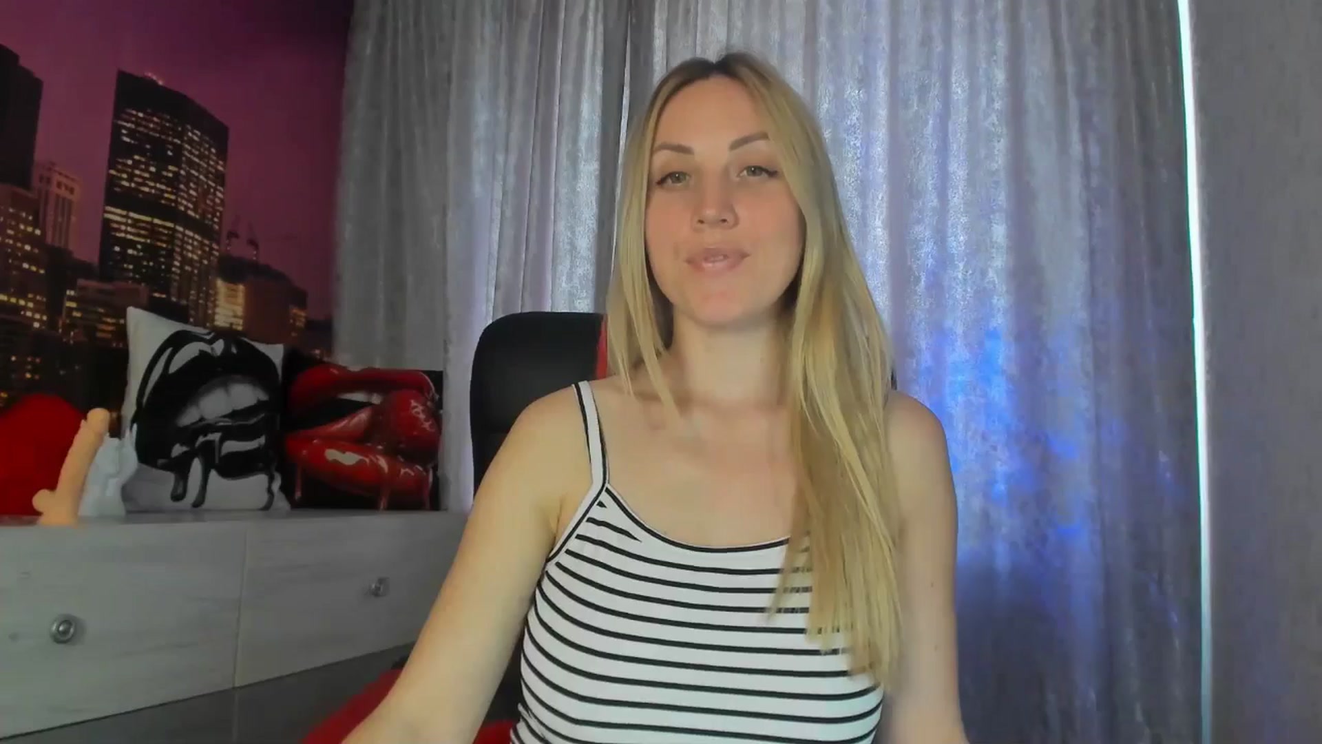 Gallery image thumbnail from juicy_tigress's myfreecams stream on, 04/17/2026, 12:22 image 15 of 20