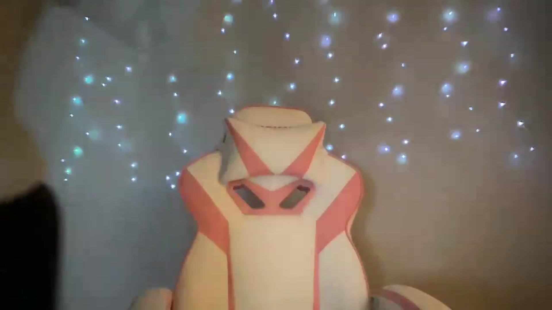 Gallery image thumbnail from juicyjujuu's myfreecams stream on, 11/18/2022, 05:48 image 11 of 20