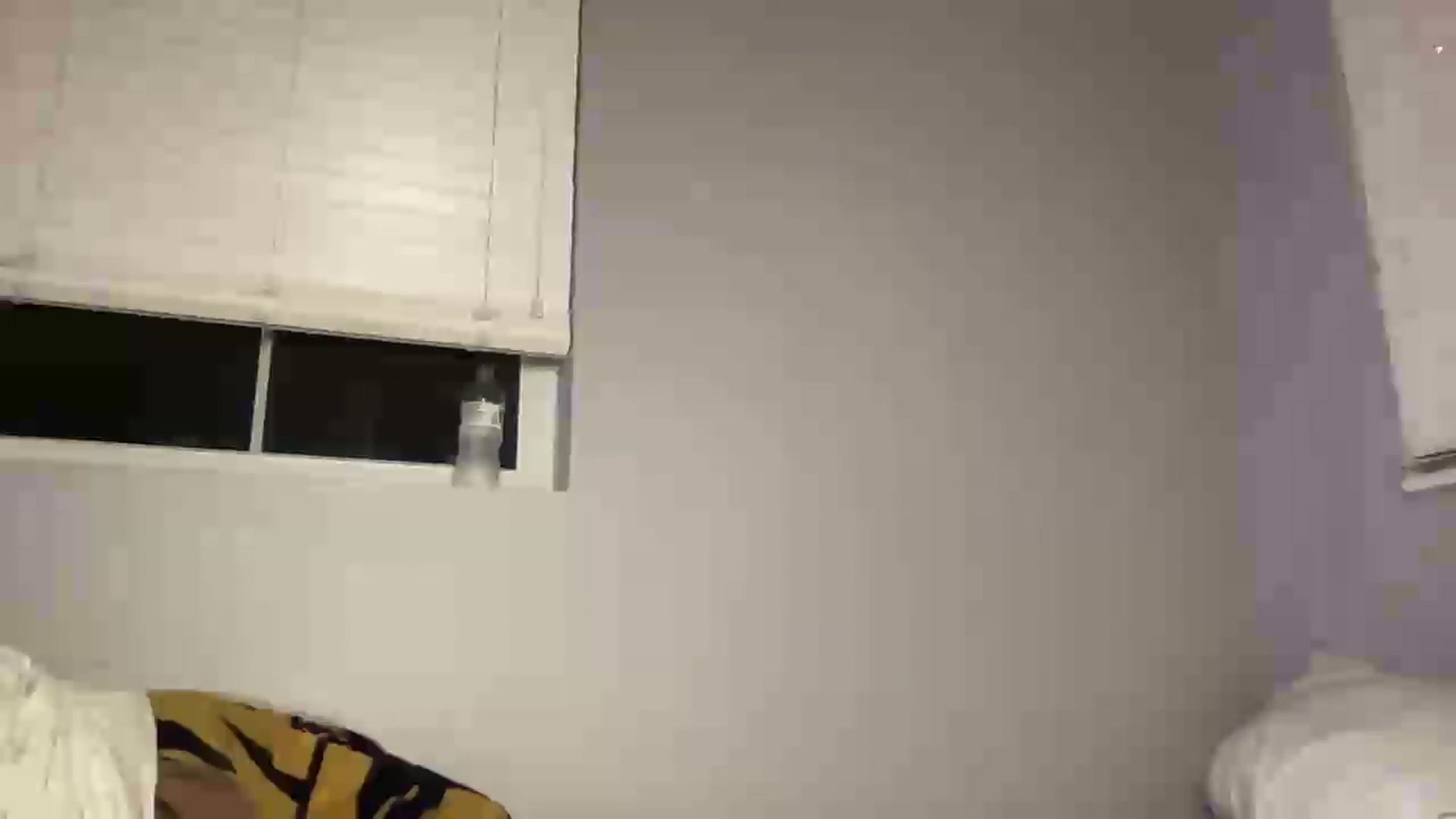 Gallery image thumbnail from juicyjujuu's myfreecams stream on, 12/18/2022, 09:50 image 20 of 20