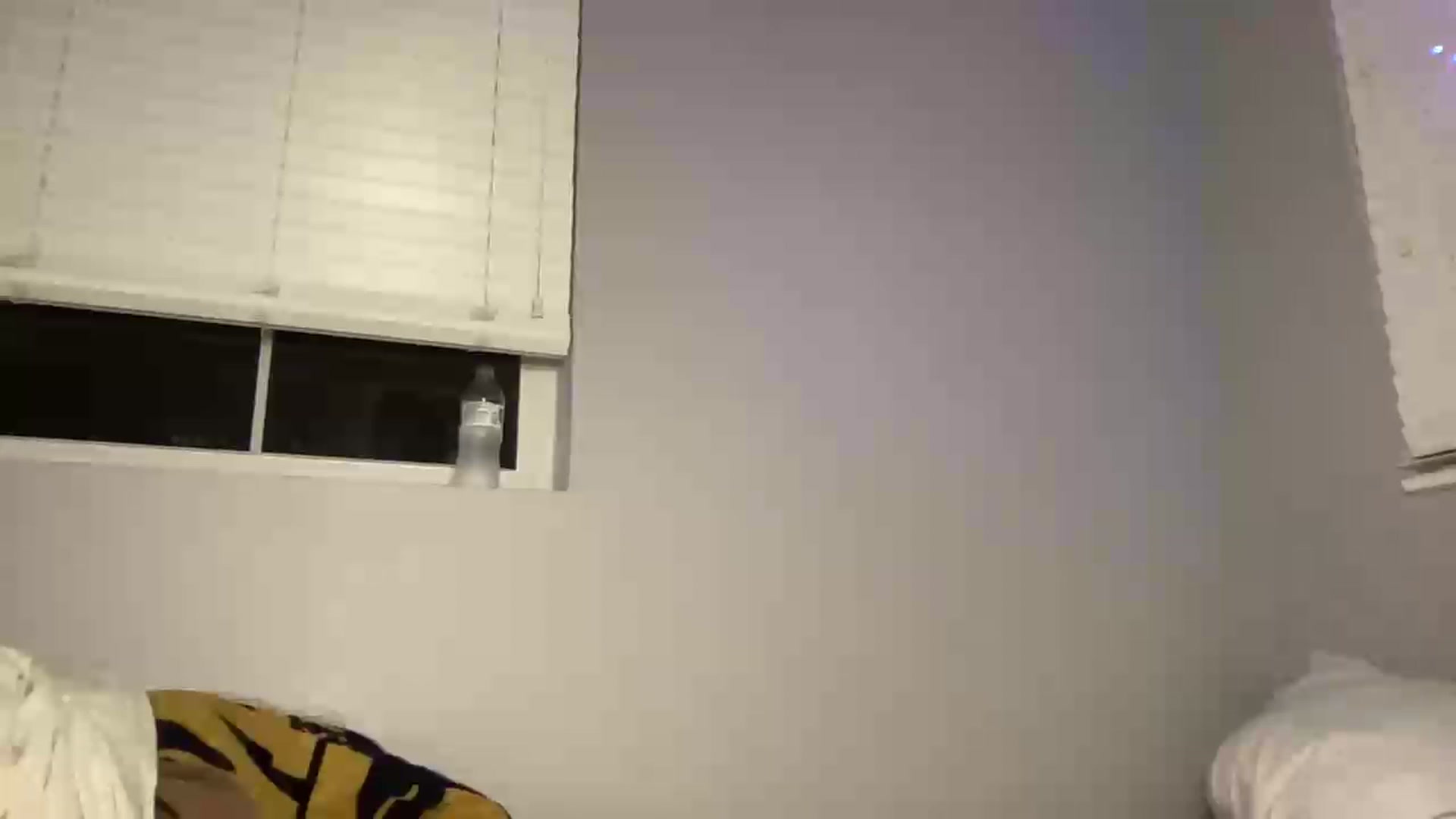 Gallery image thumbnail from juicyjujuu's myfreecams stream on, 12/18/2022, 09:50 image 19 of 20