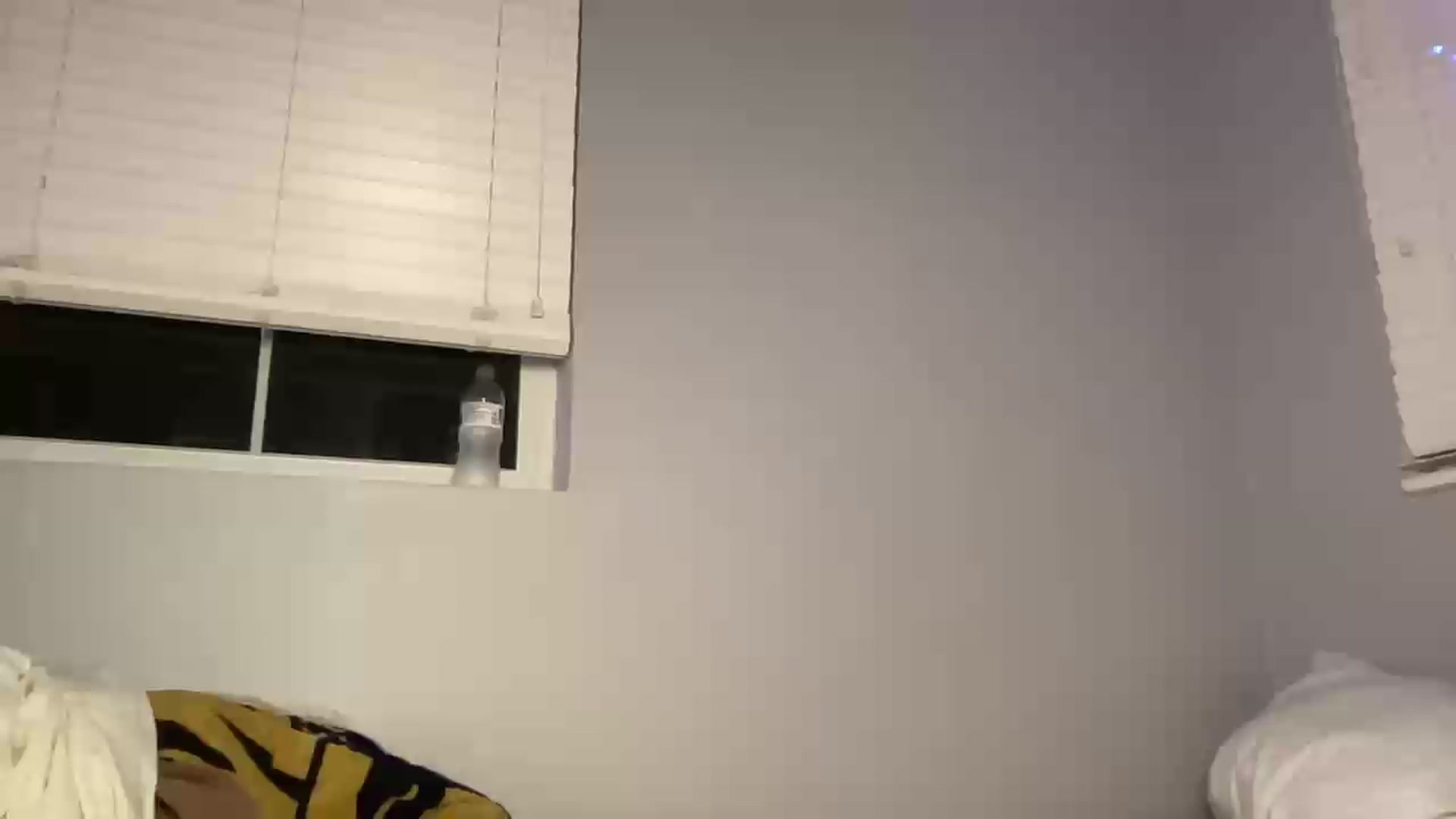 Gallery image thumbnail from juicyjujuu's myfreecams stream on, 12/18/2022, 09:50 image 15 of 20