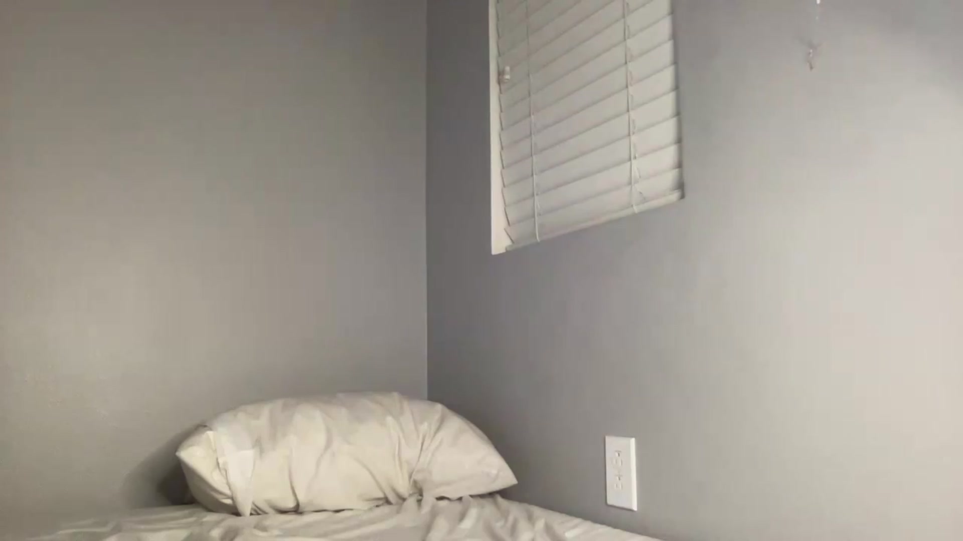 Gallery image thumbnail from juicyjujuu's myfreecams stream on, 04/26/2023, 10:21 image 3 of 20