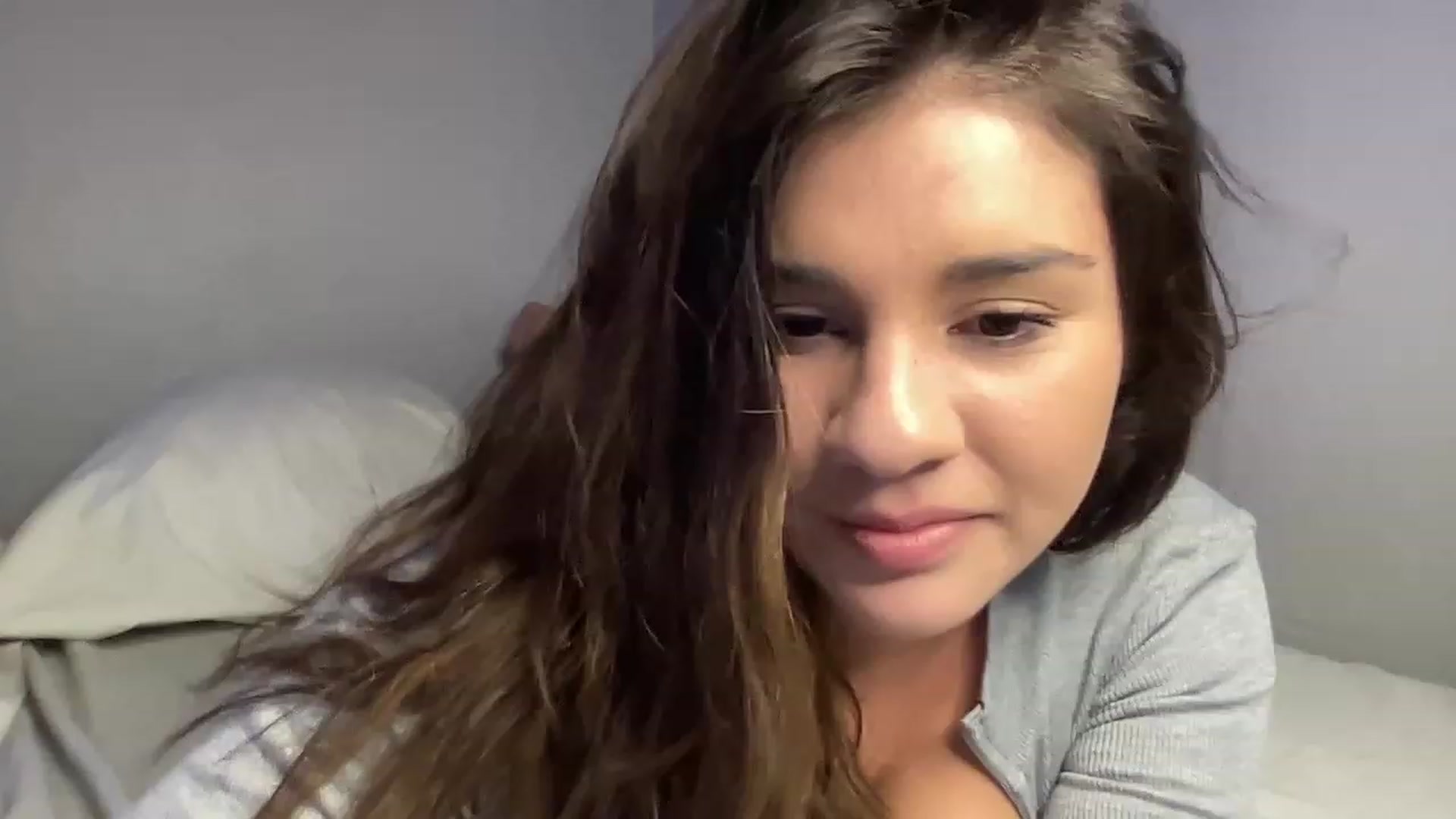 Gallery image thumbnail from juicyjujuu's myfreecams stream on, 04/26/2023, 10:21 image 16 of 20