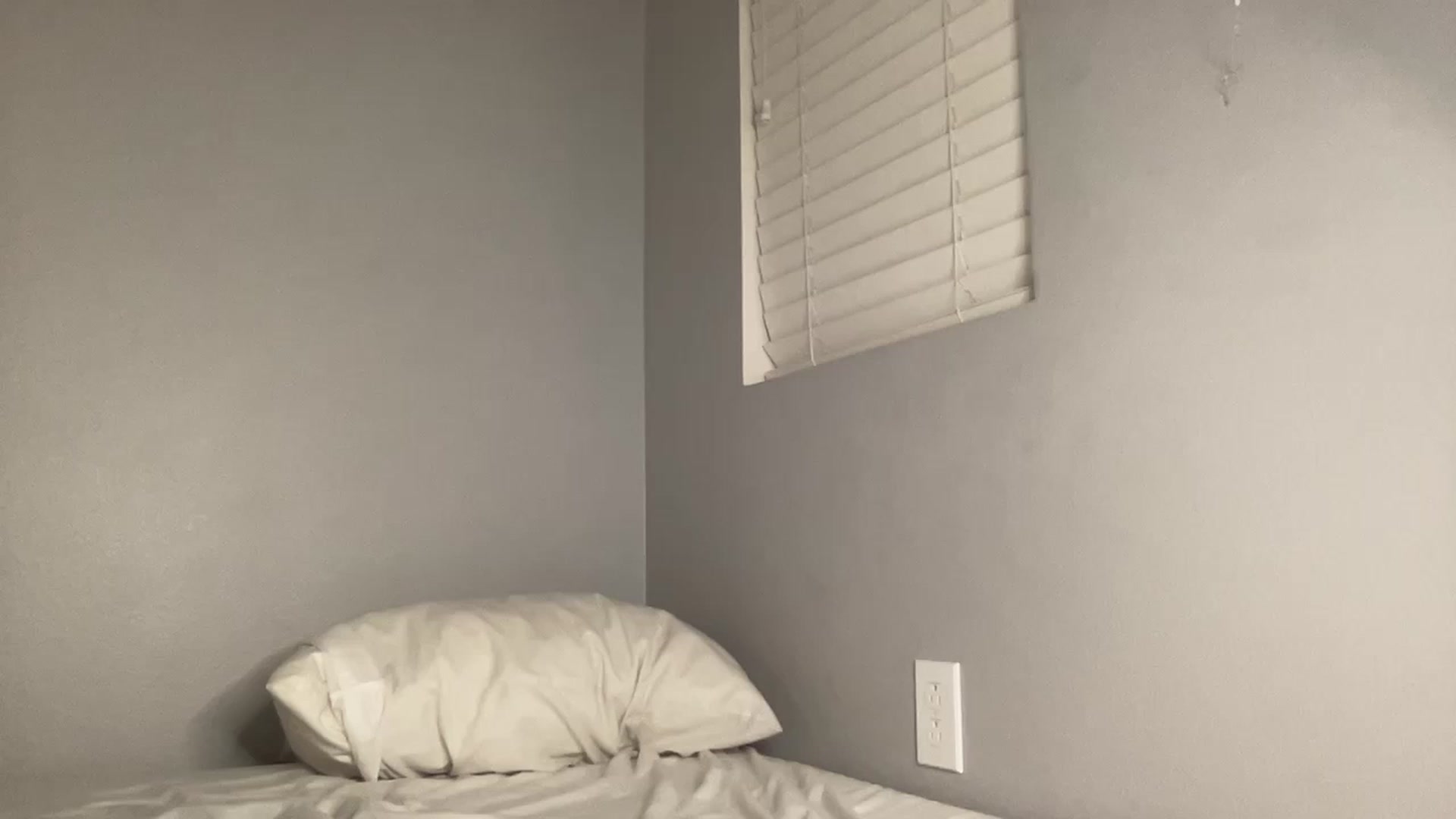 Gallery image thumbnail from juicyjujuu's myfreecams stream on, 04/26/2023, 10:21 image 2 of 20