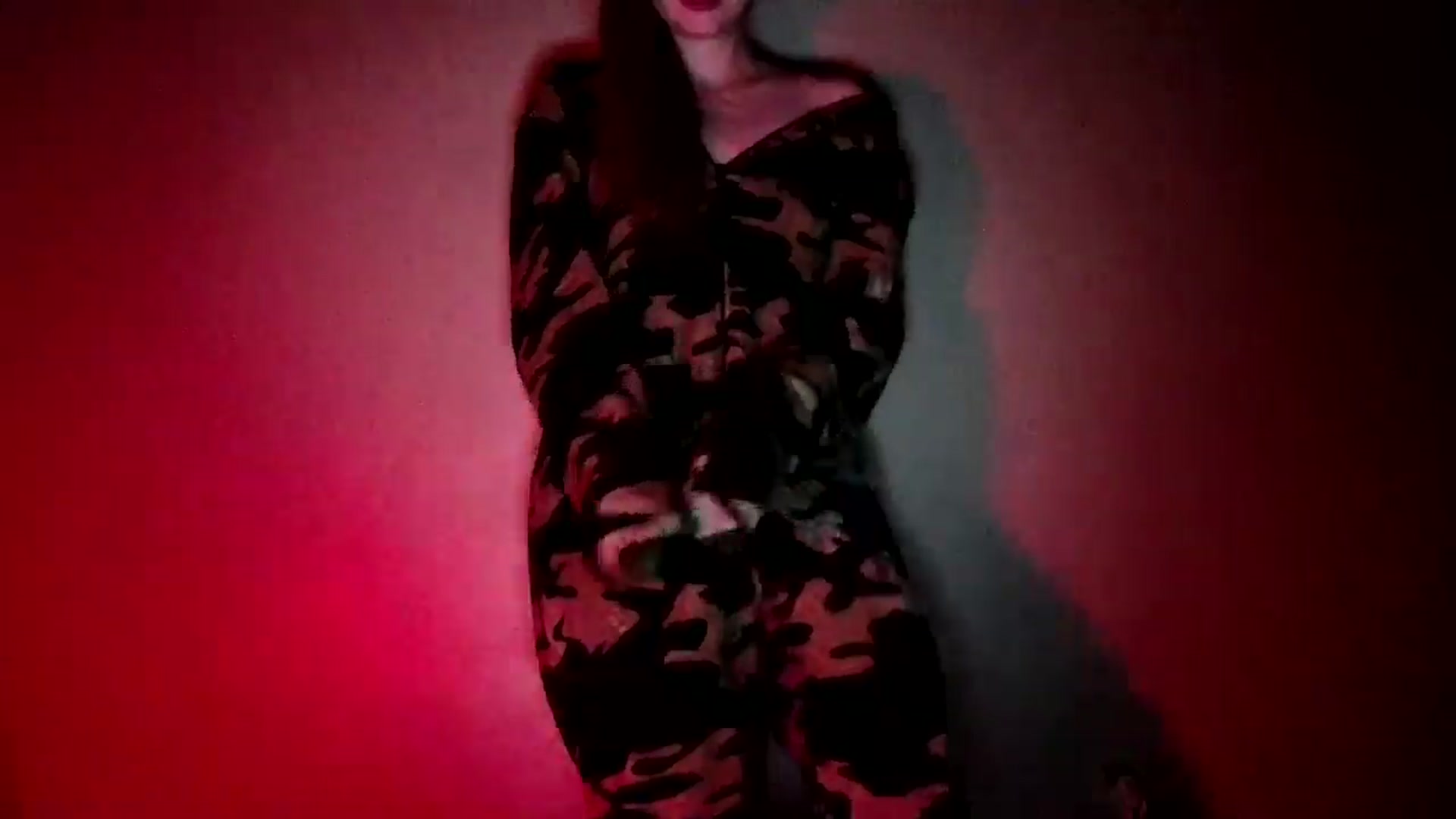 Gallery image thumbnail from juliaGHOULia_'s myfreecams stream on, 10/22/2025, 08:36 image 6 of 20