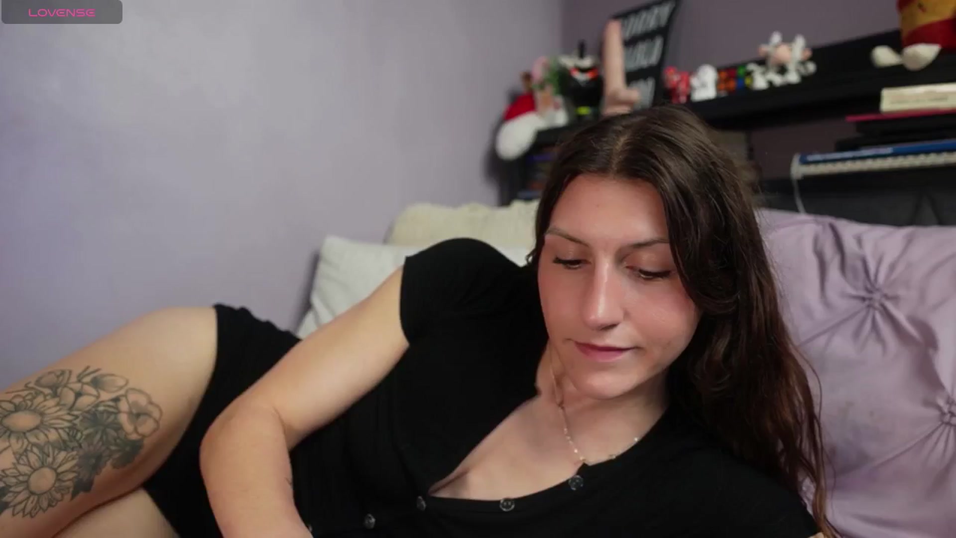 Gallery image thumbnail from just_erika's myfreecams stream on, 09/30/2025, 19:47 image 13 of 20