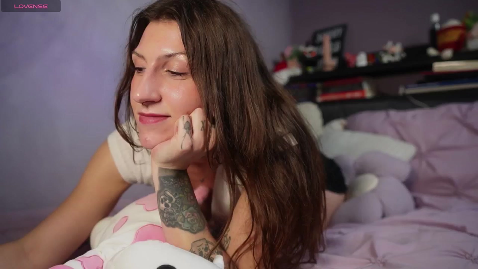 Gallery image thumbnail from just_erika's myfreecams stream on, 10/06/2025, 19:07 image 20 of 20