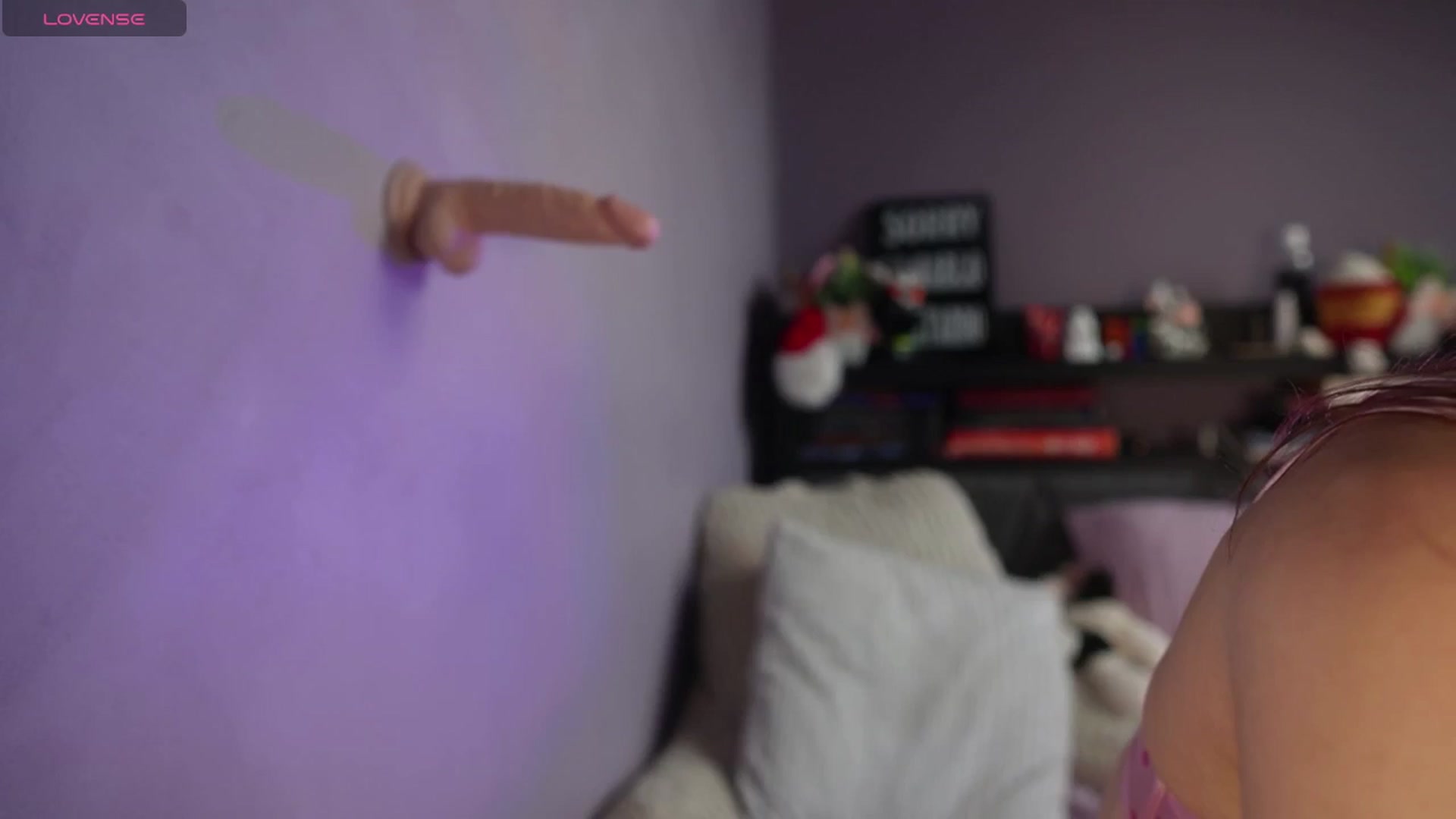 Gallery image thumbnail from just_erika's myfreecams stream on, 10/09/2025, 16:21 image 12 of 20