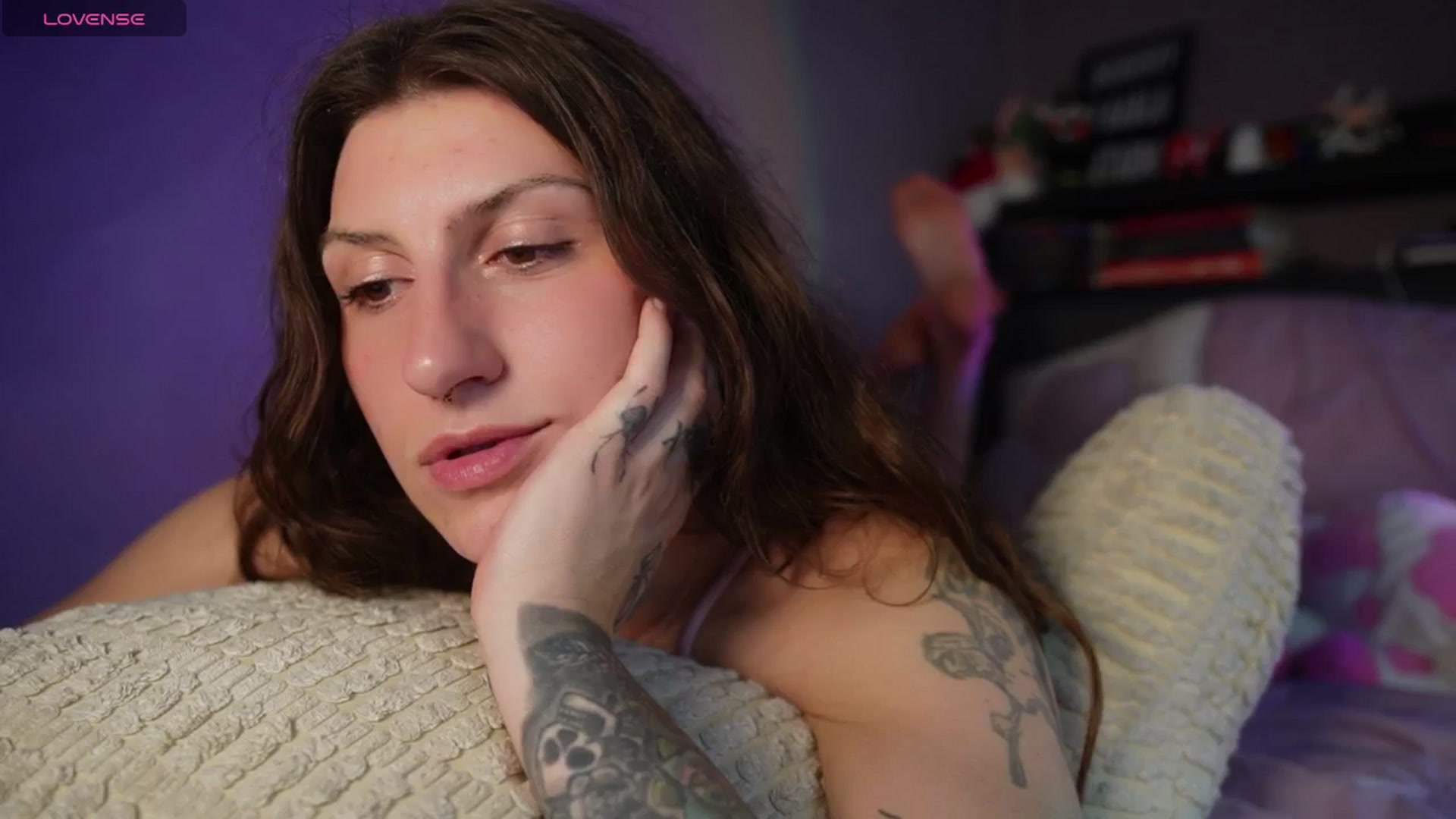 Gallery image thumbnail from just_erika's myfreecams stream on, 10/14/2025, 04:39 image 11 of 20