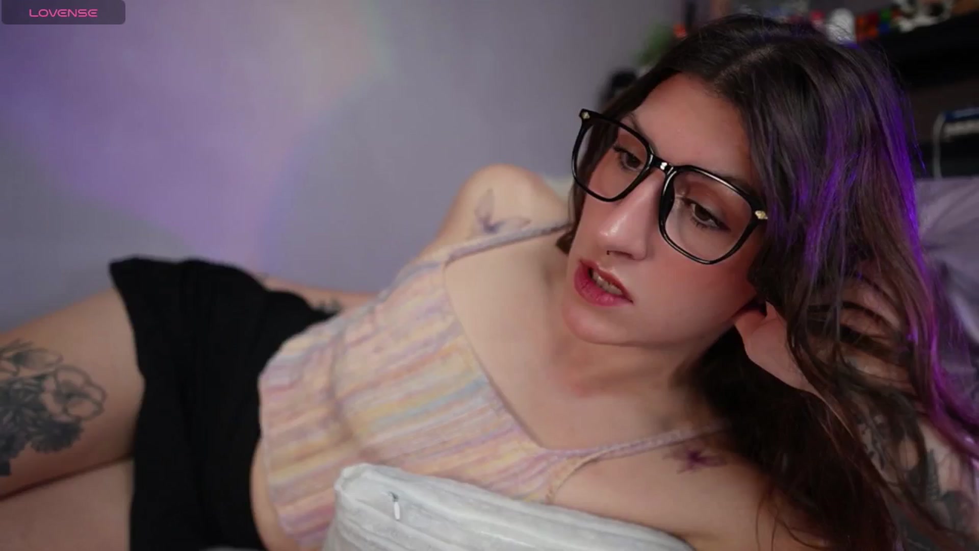 Gallery image thumbnail from just_erika's myfreecams stream on, 11/03/2025, 16:21 image 16 of 20