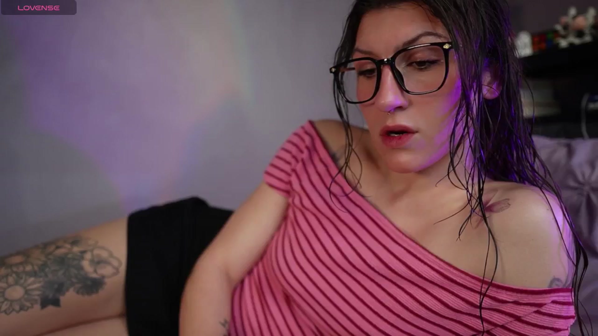 Gallery image thumbnail from just_erika's myfreecams stream on, 11/03/2025, 18:54 image 1 of 20