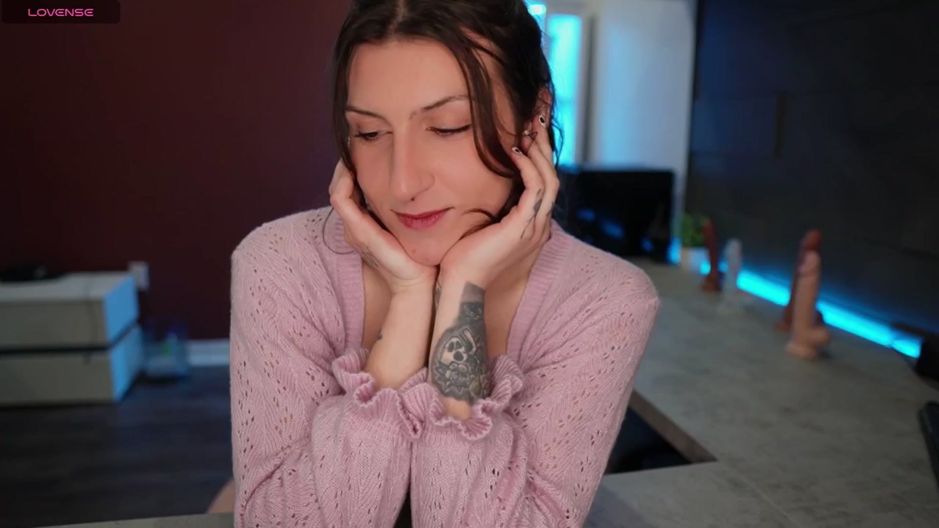 Gallery image thumbnail from just_erika's myfreecams stream on, 11/27/2025, 19:26 image 6 of 20