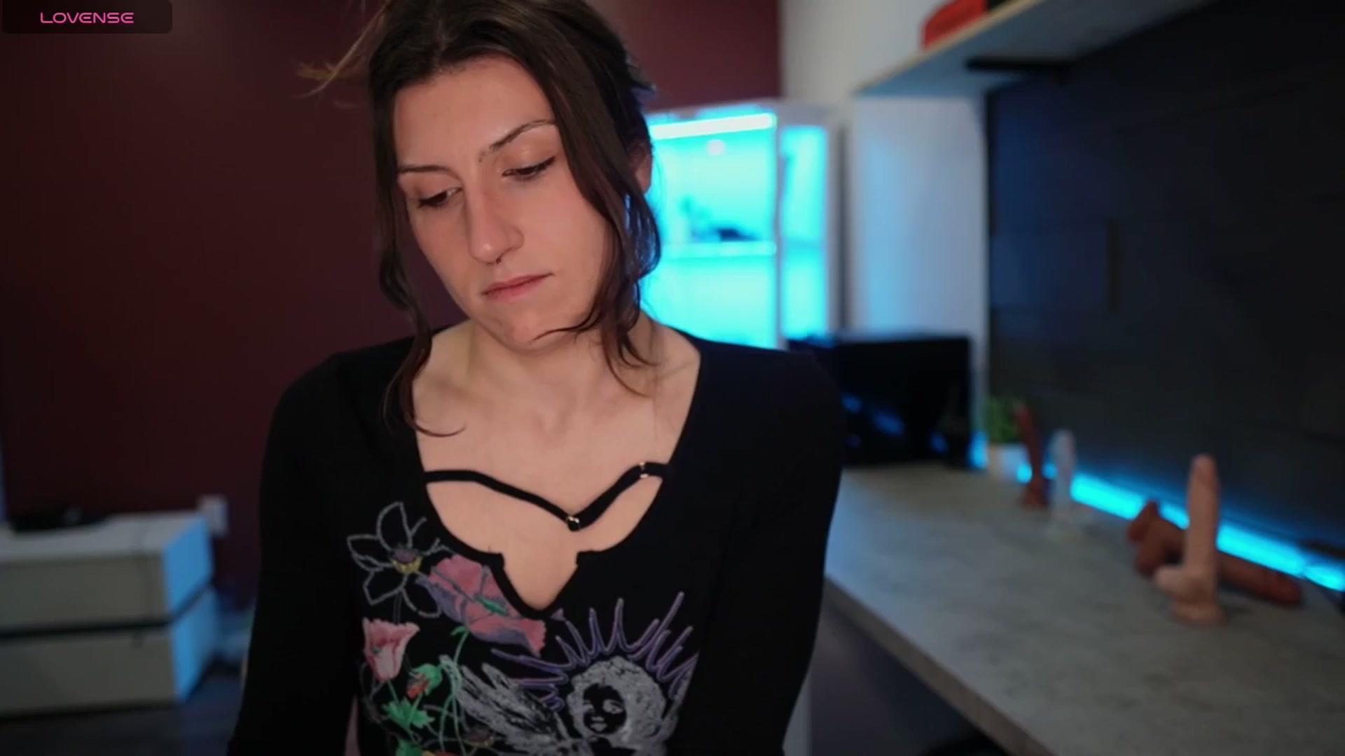Gallery image thumbnail from just_erika's myfreecams stream on, 11/27/2025, 21:07 image 7 of 20