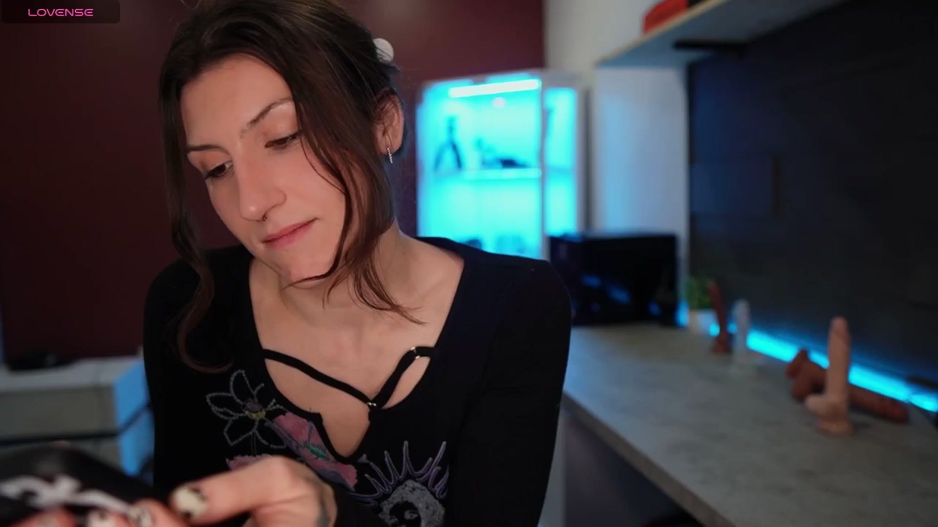 Gallery image thumbnail from just_erika's myfreecams stream on, 11/27/2025, 21:07 image 9 of 20