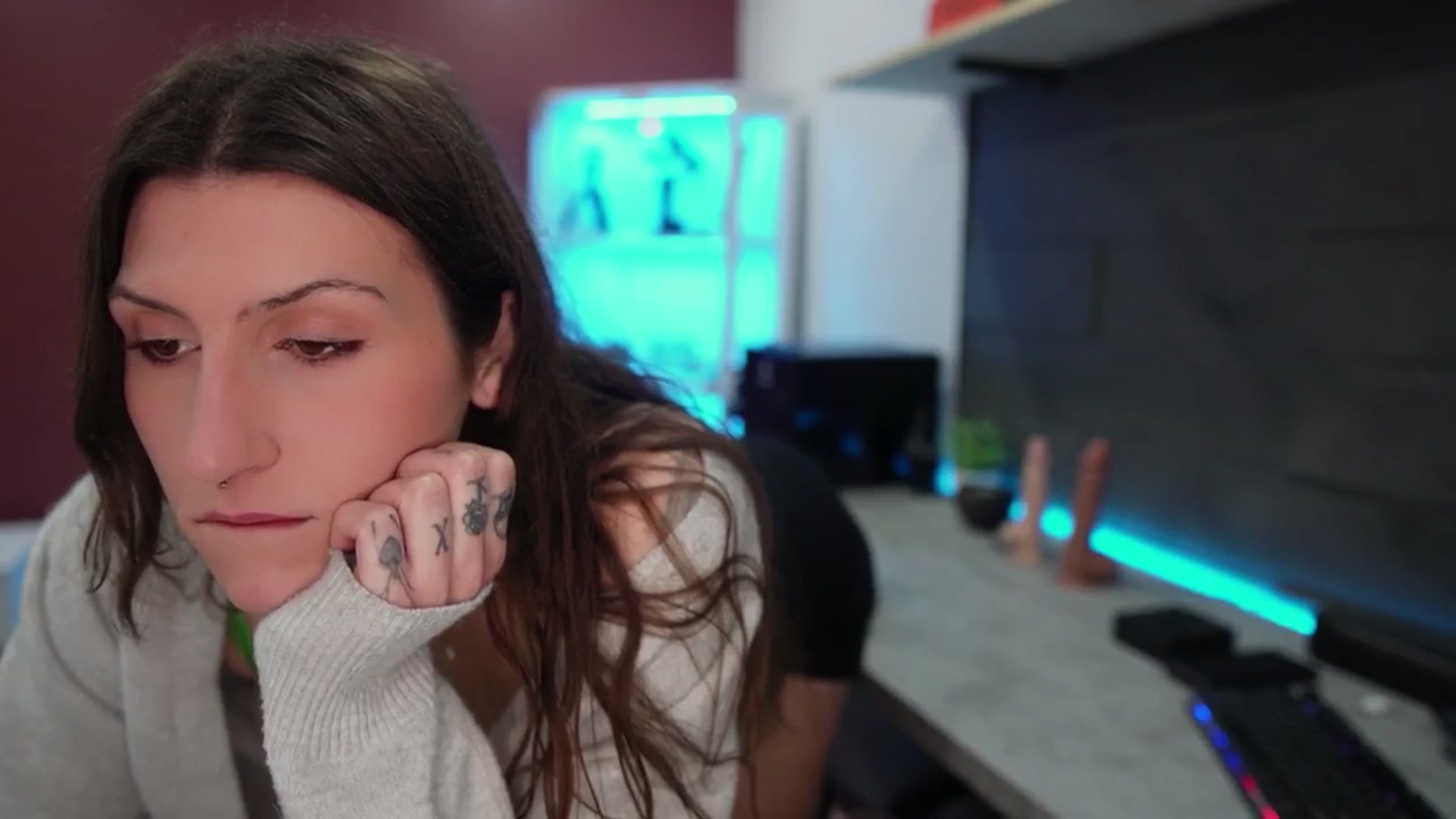 Gallery image thumbnail from just_erika's myfreecams stream on, 12/09/2025, 16:39 image 12 of 20